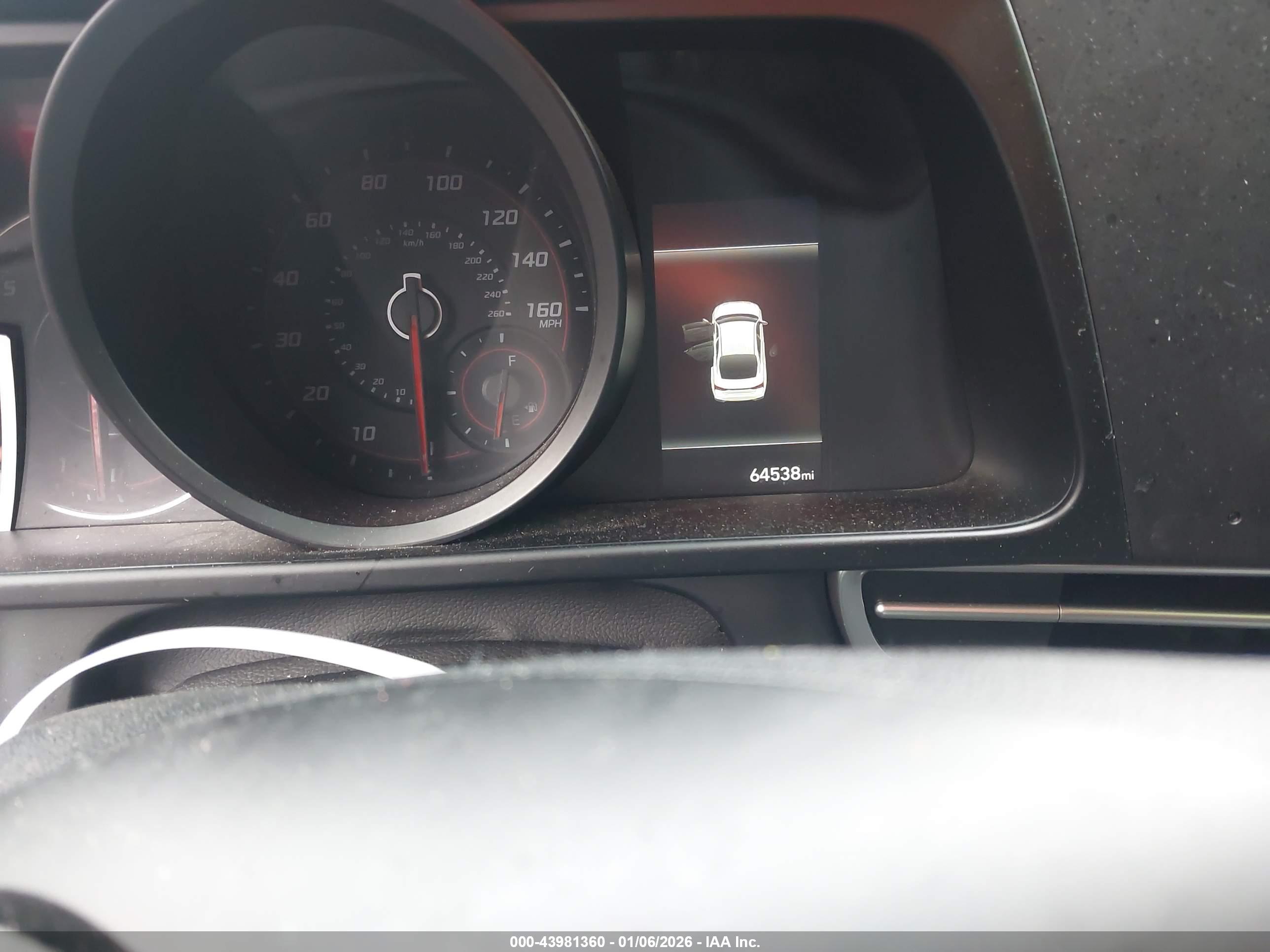 HYUNDAI ELANTRA image 7
