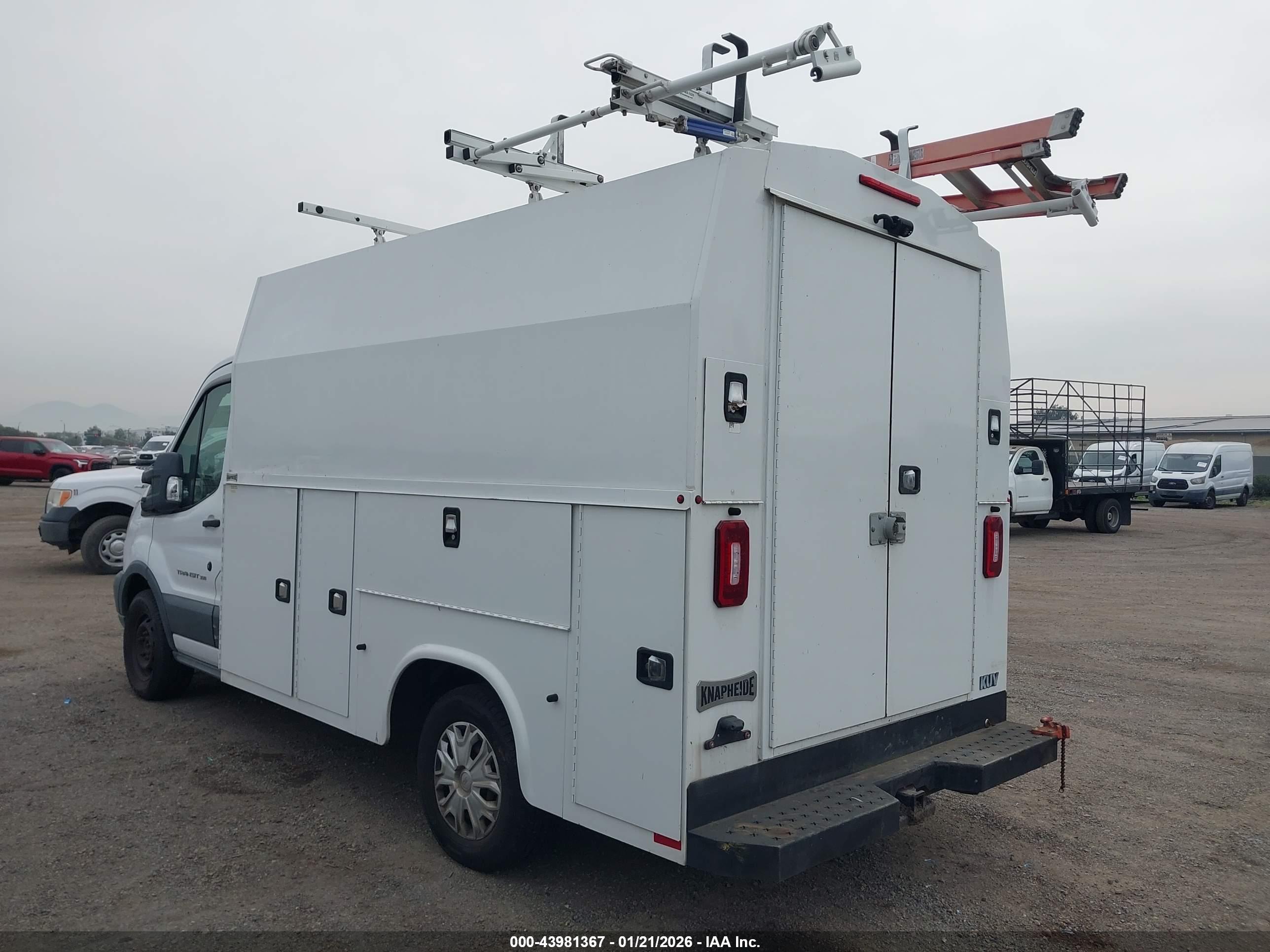 FORD TRANSIT-350 image 3