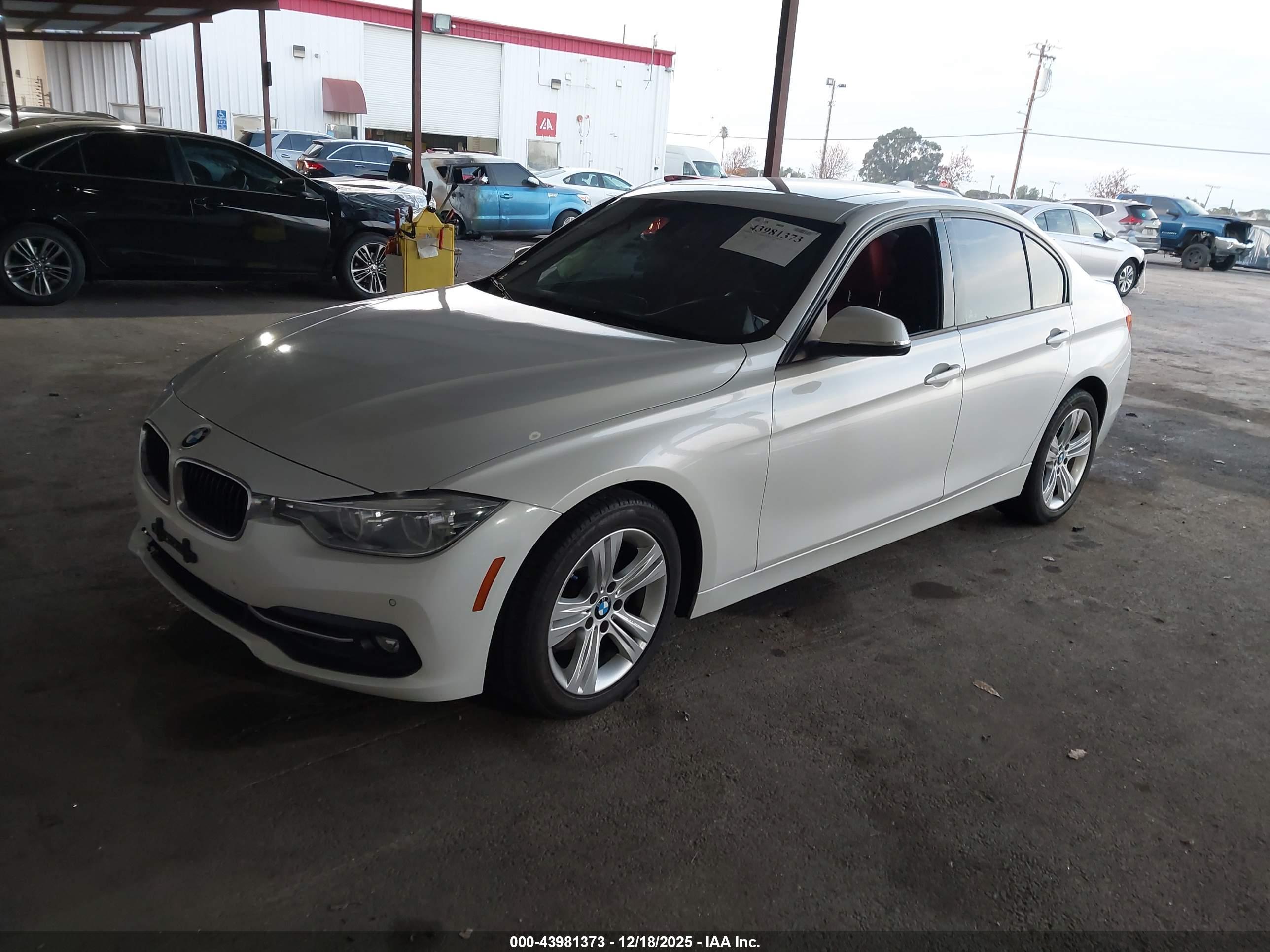 BMW 328I image 2