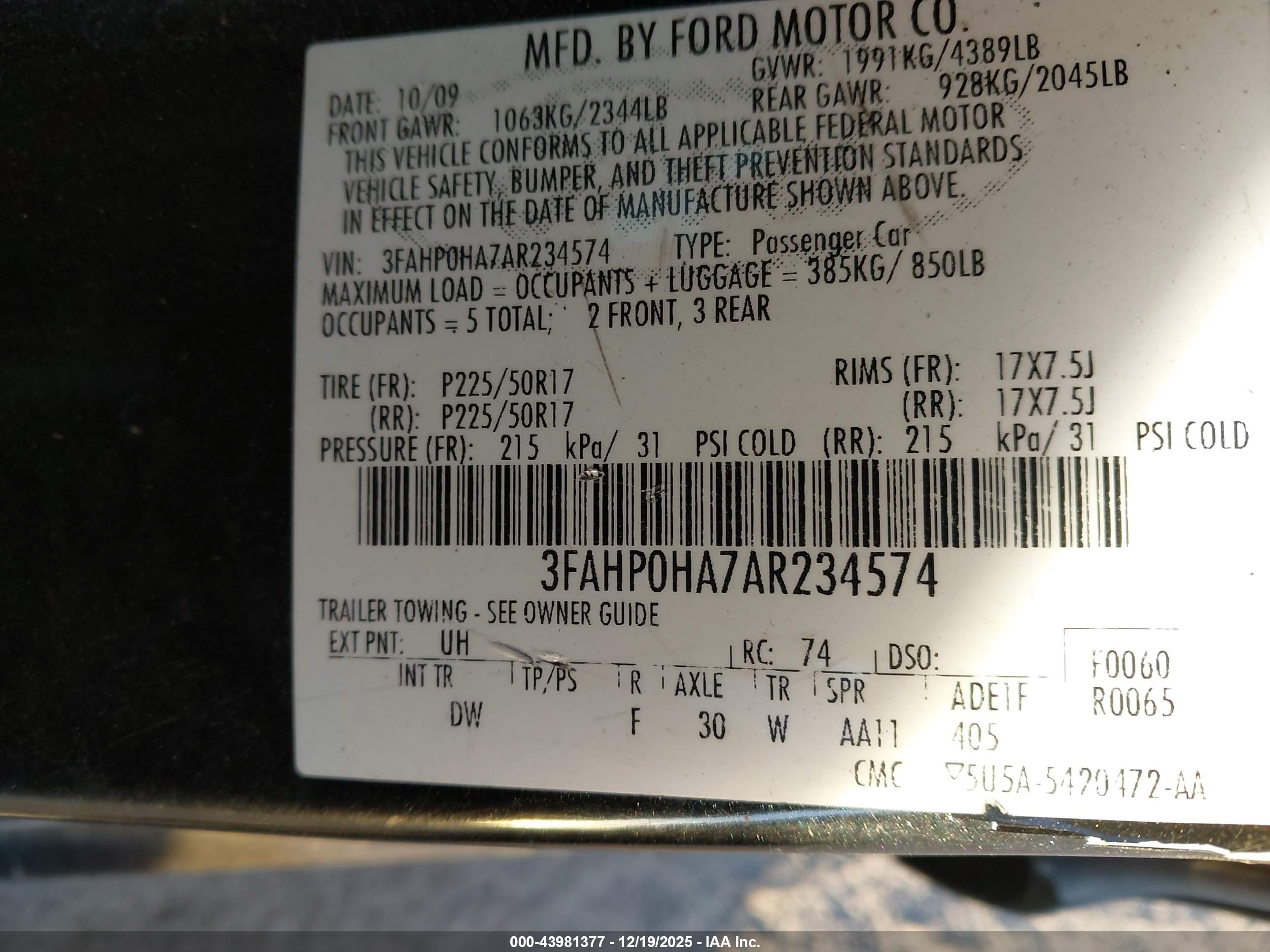 FORD FUSION image 9