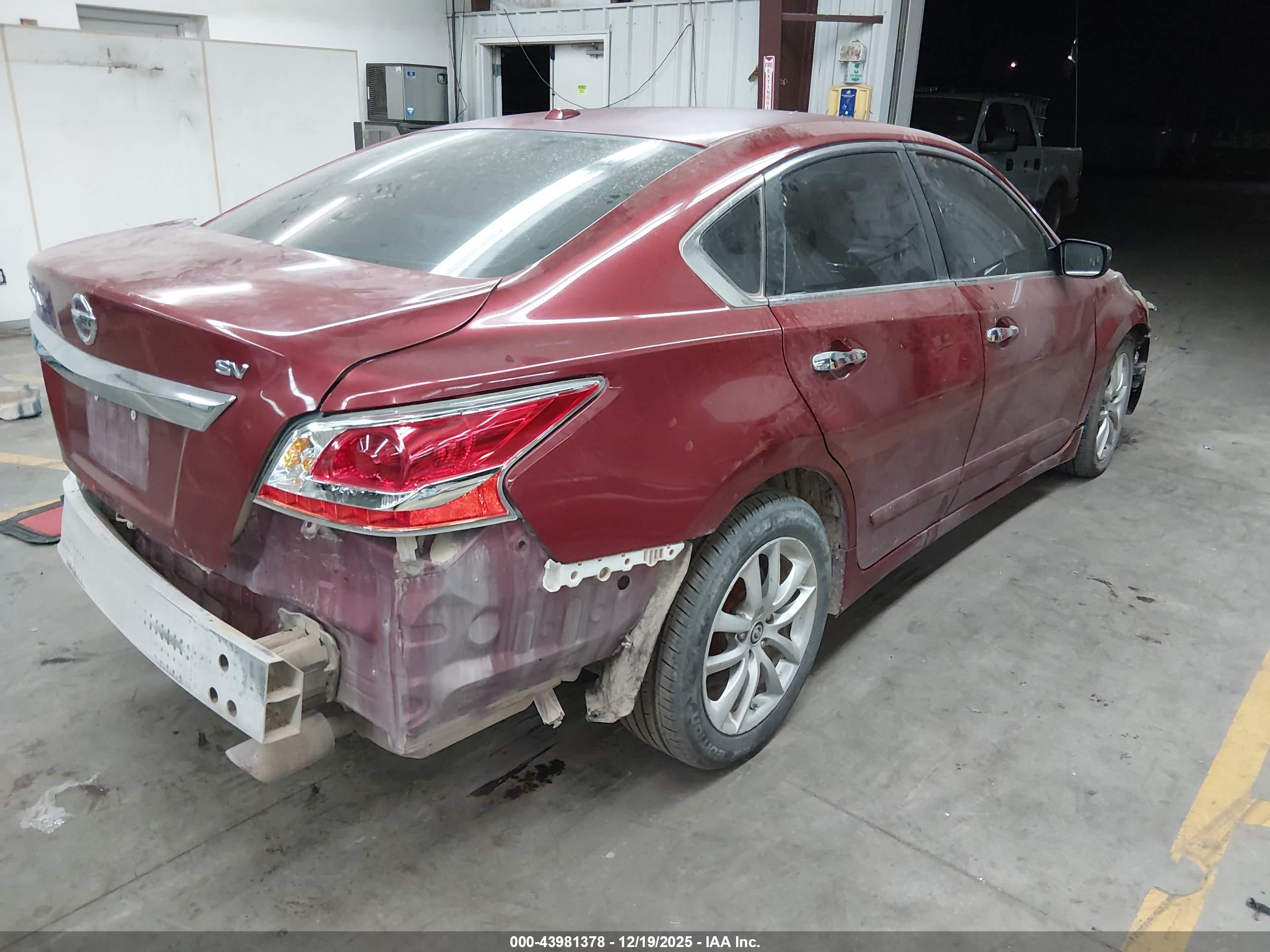 NISSAN ALTIMA image 4