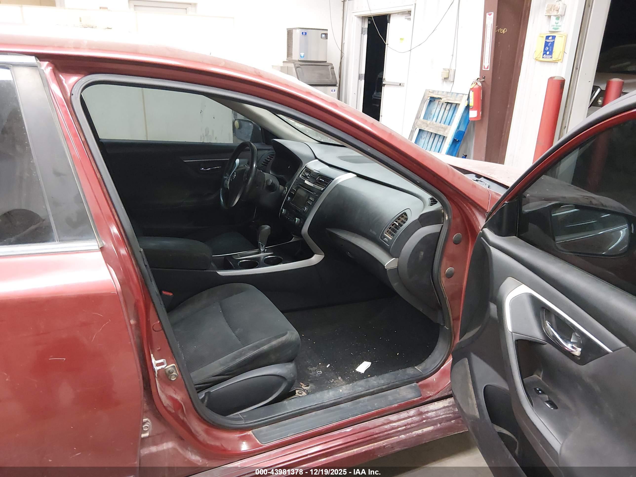 NISSAN ALTIMA image 5