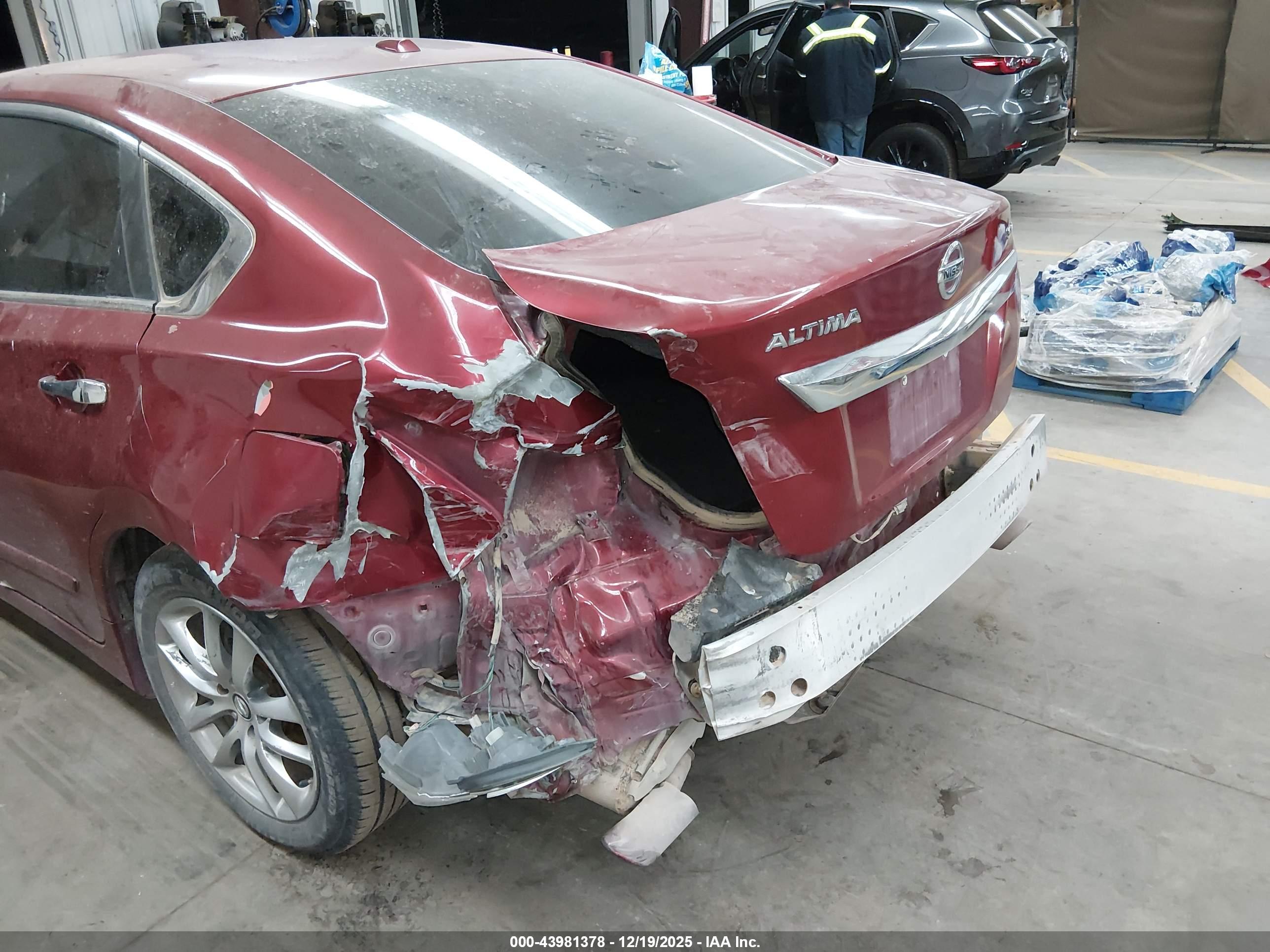 NISSAN ALTIMA image 6