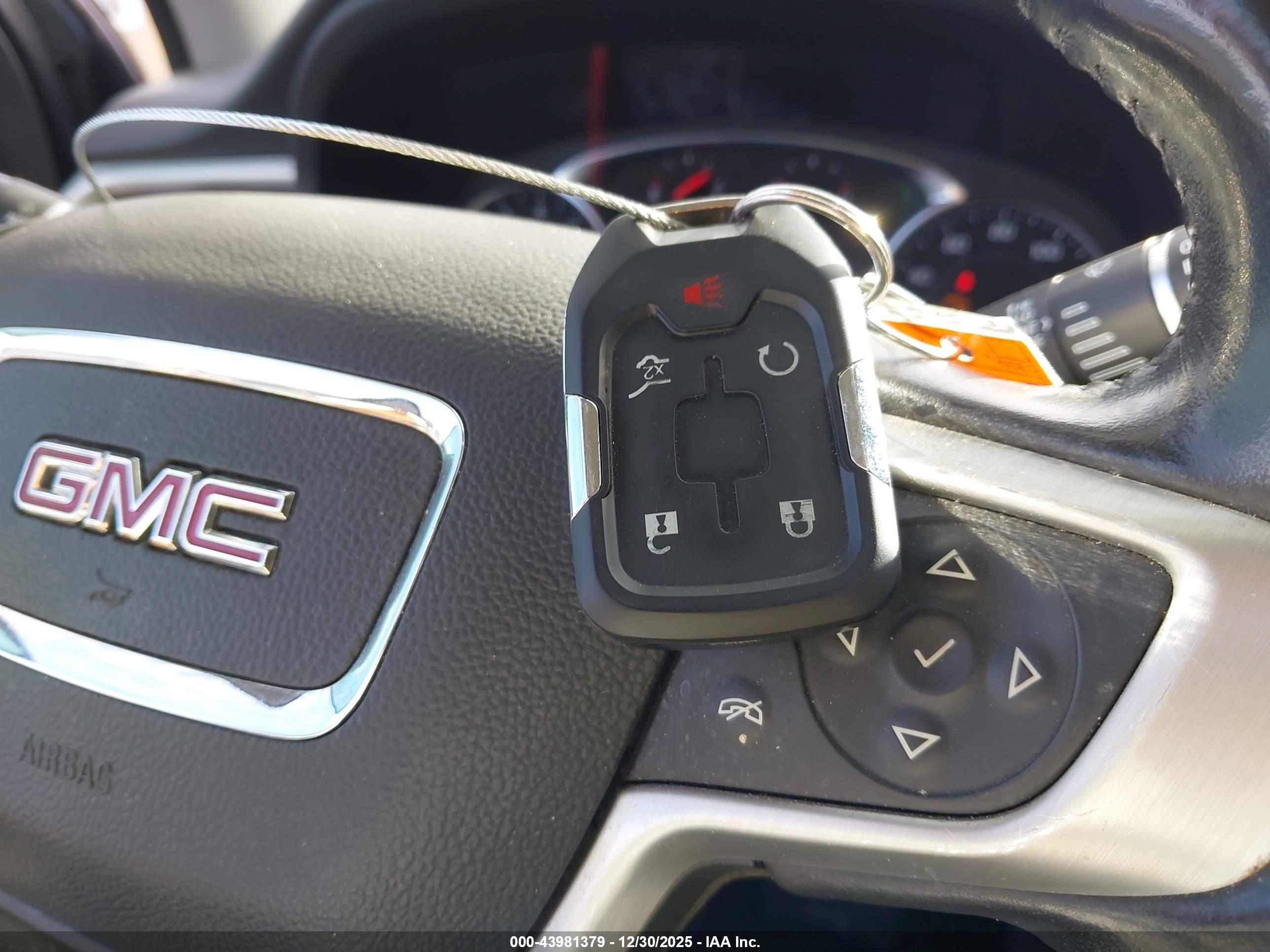 GMC ACADIA image 11