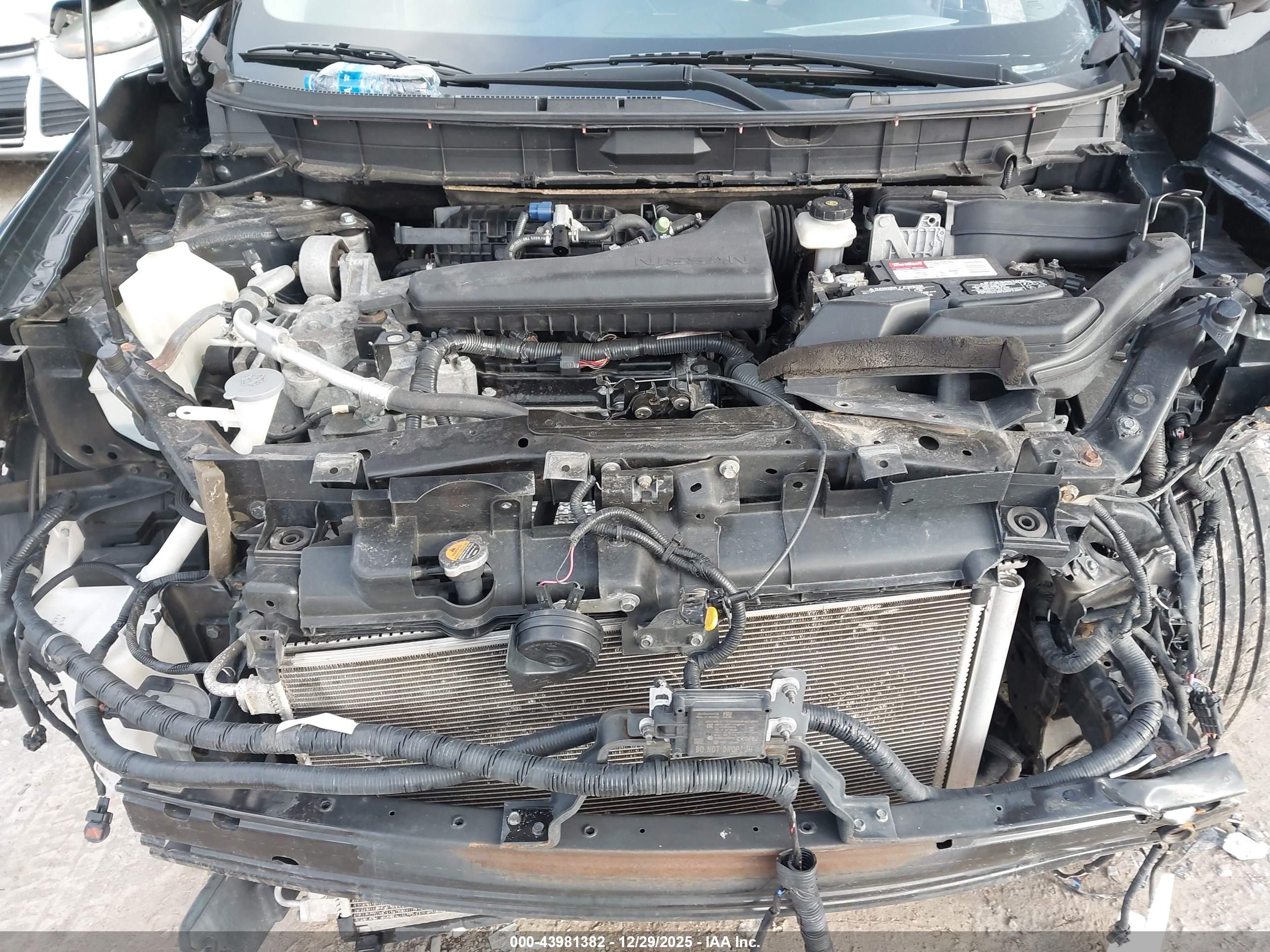 NISSAN ROGUE image 10