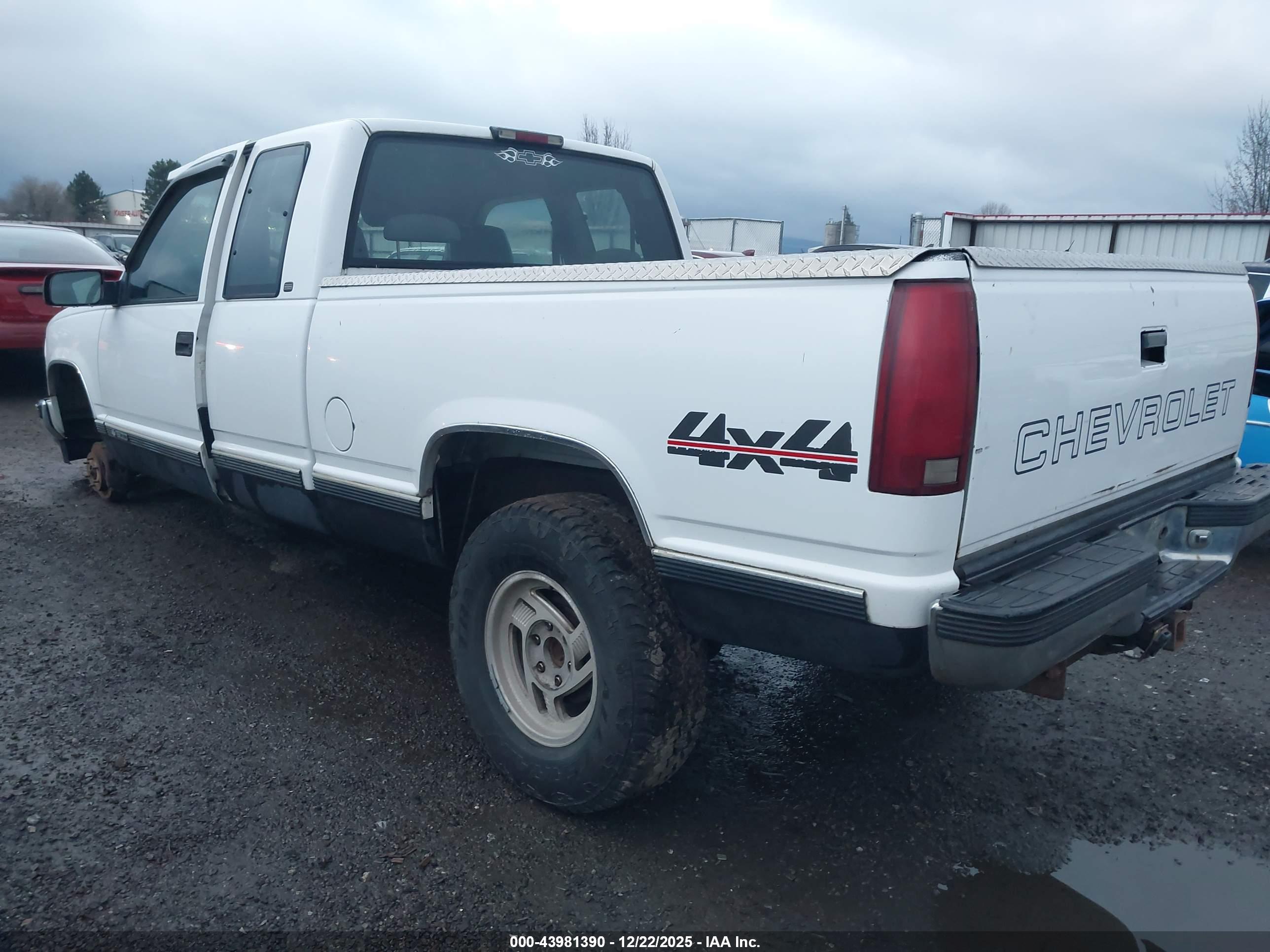CHEVROLET K1500 image 3