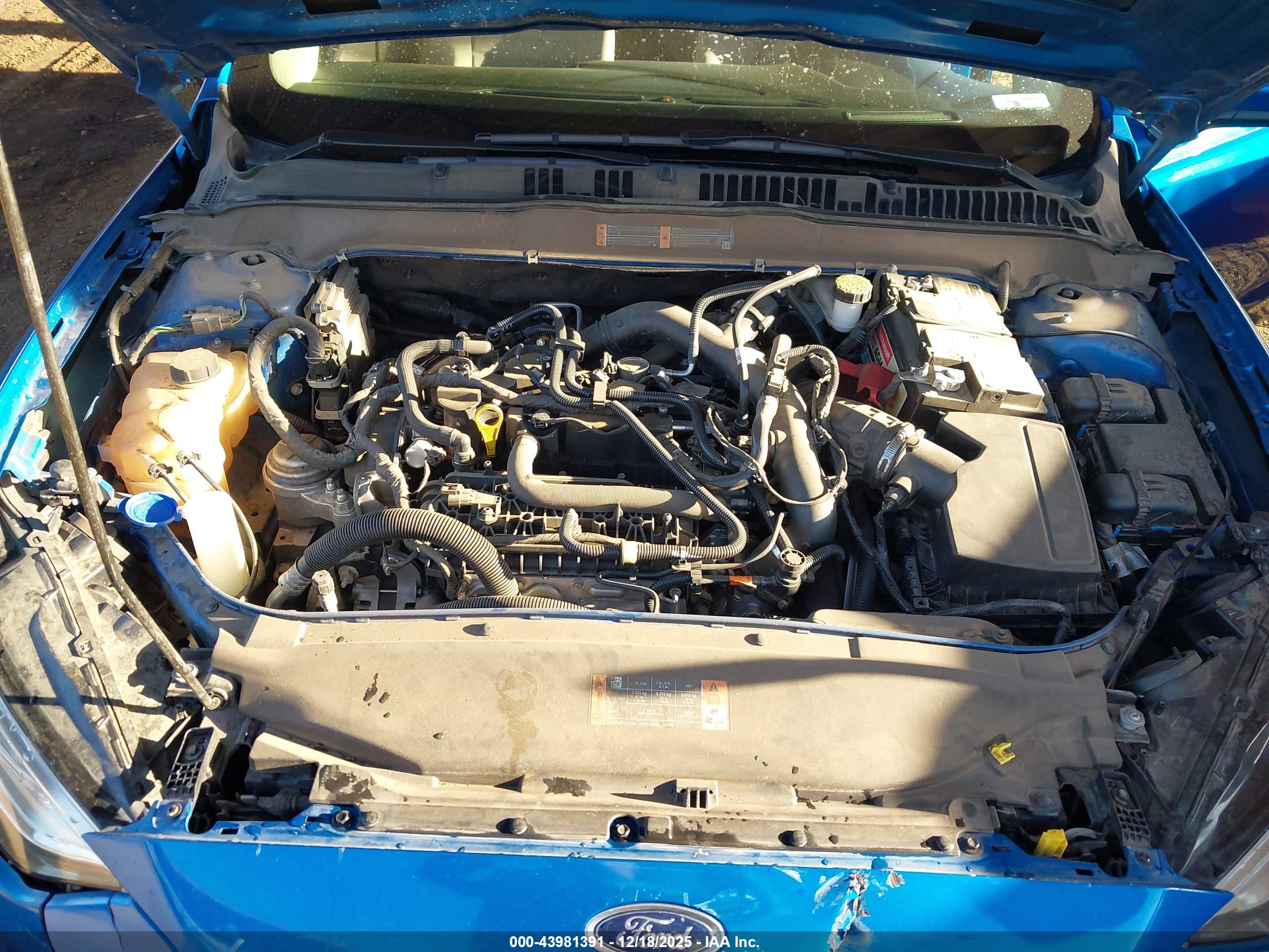 FORD FUSION image 10
