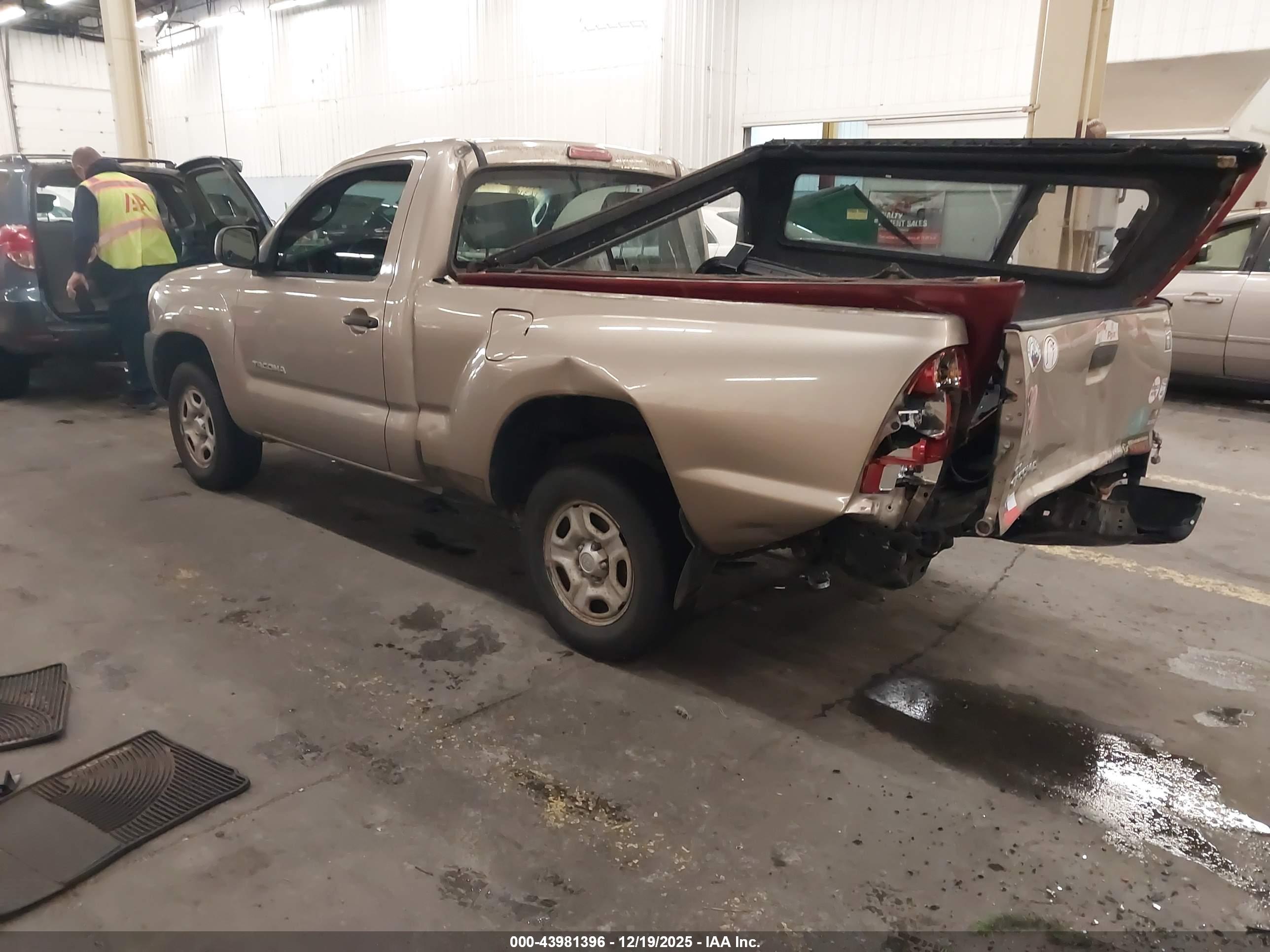 TOYOTA TACOMA image 3