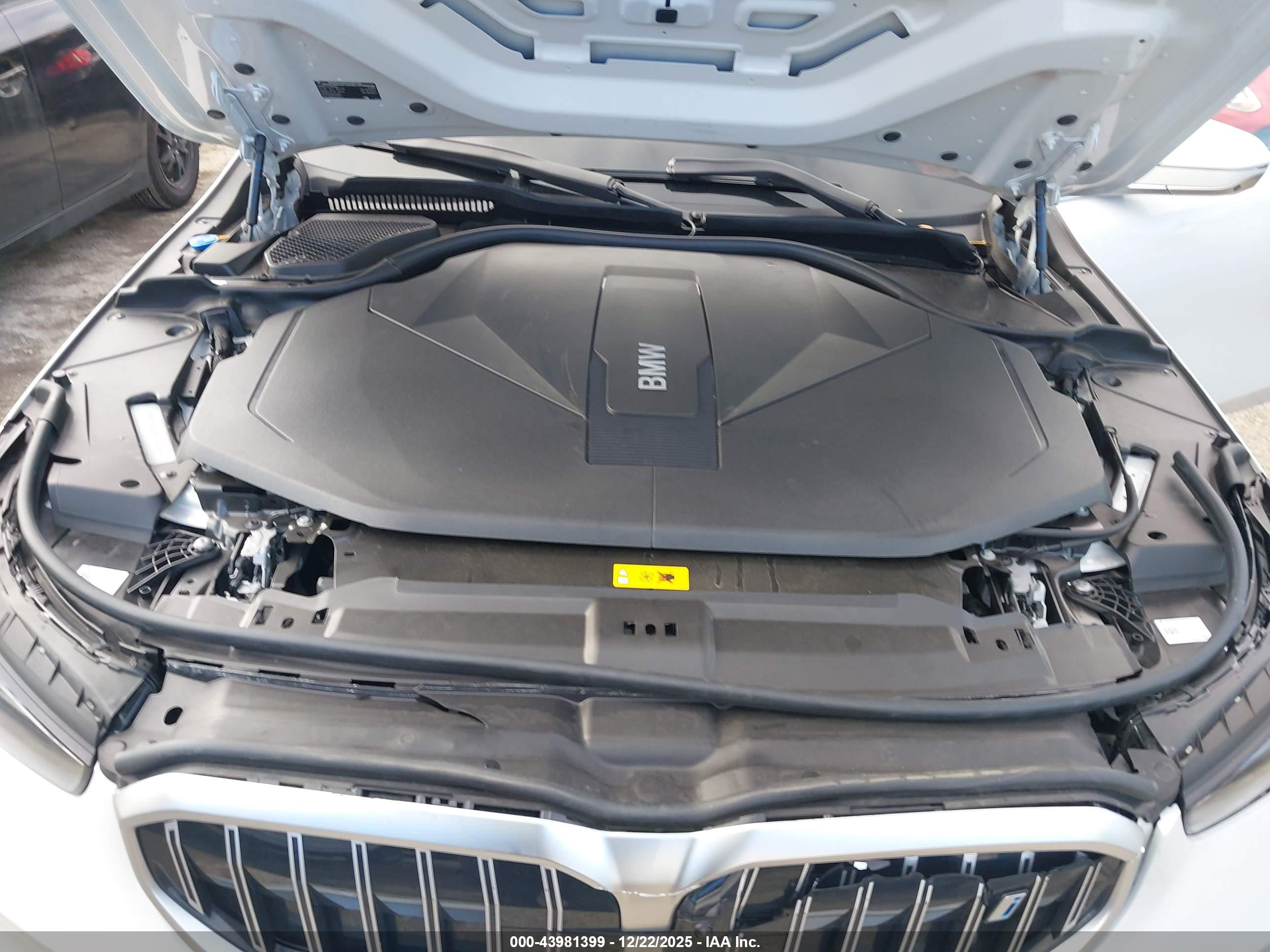 BMW I5 image 10