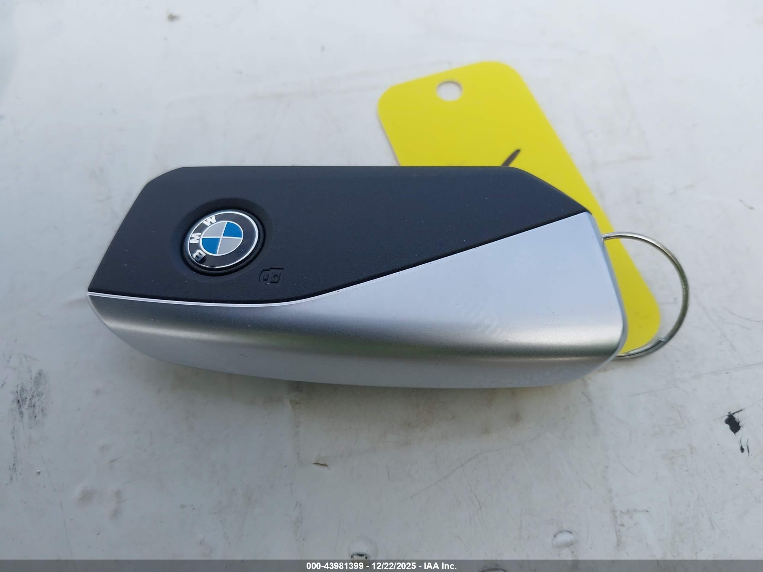 BMW I5 image 11