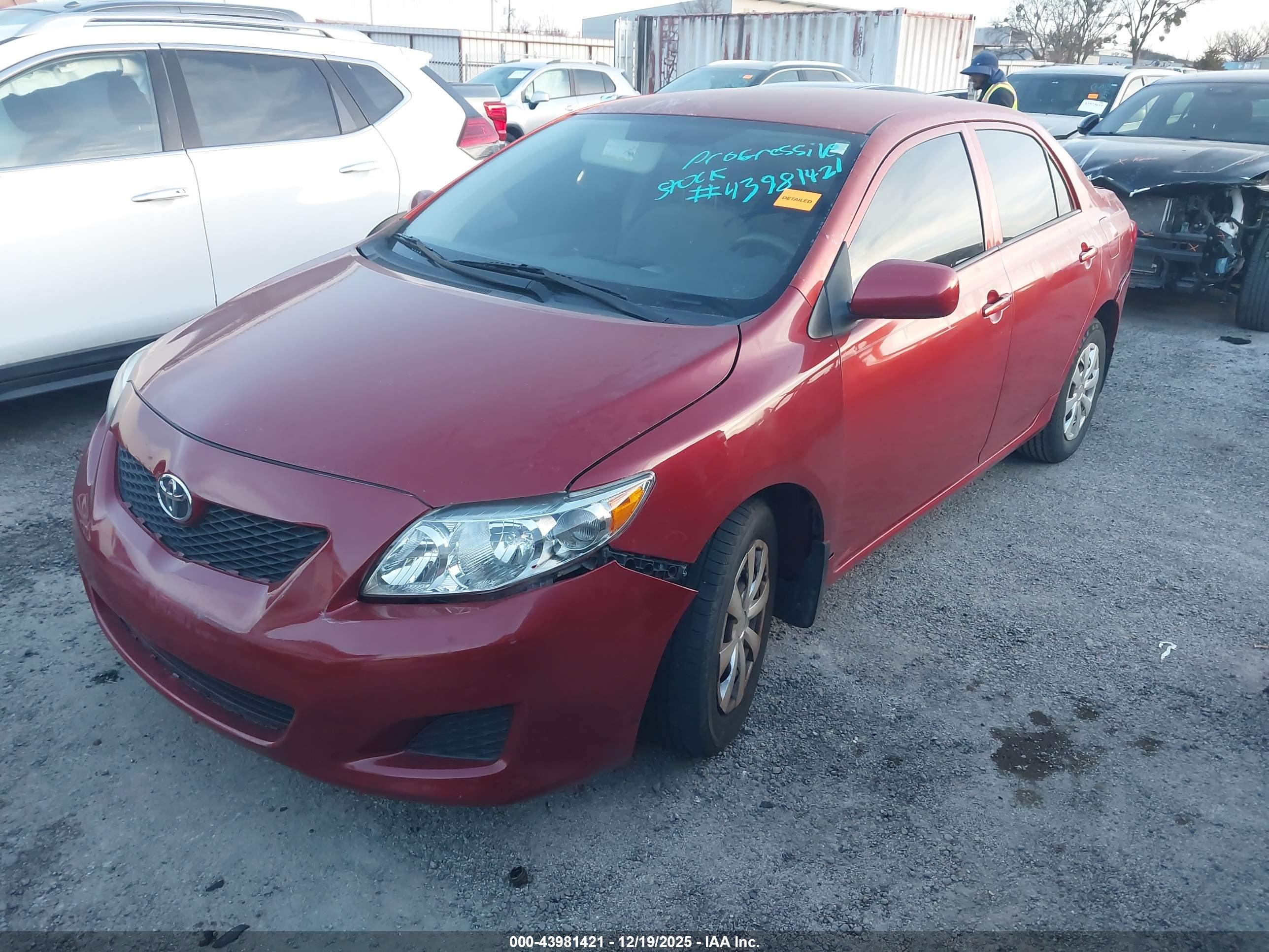 TOYOTA COROLLA image 2