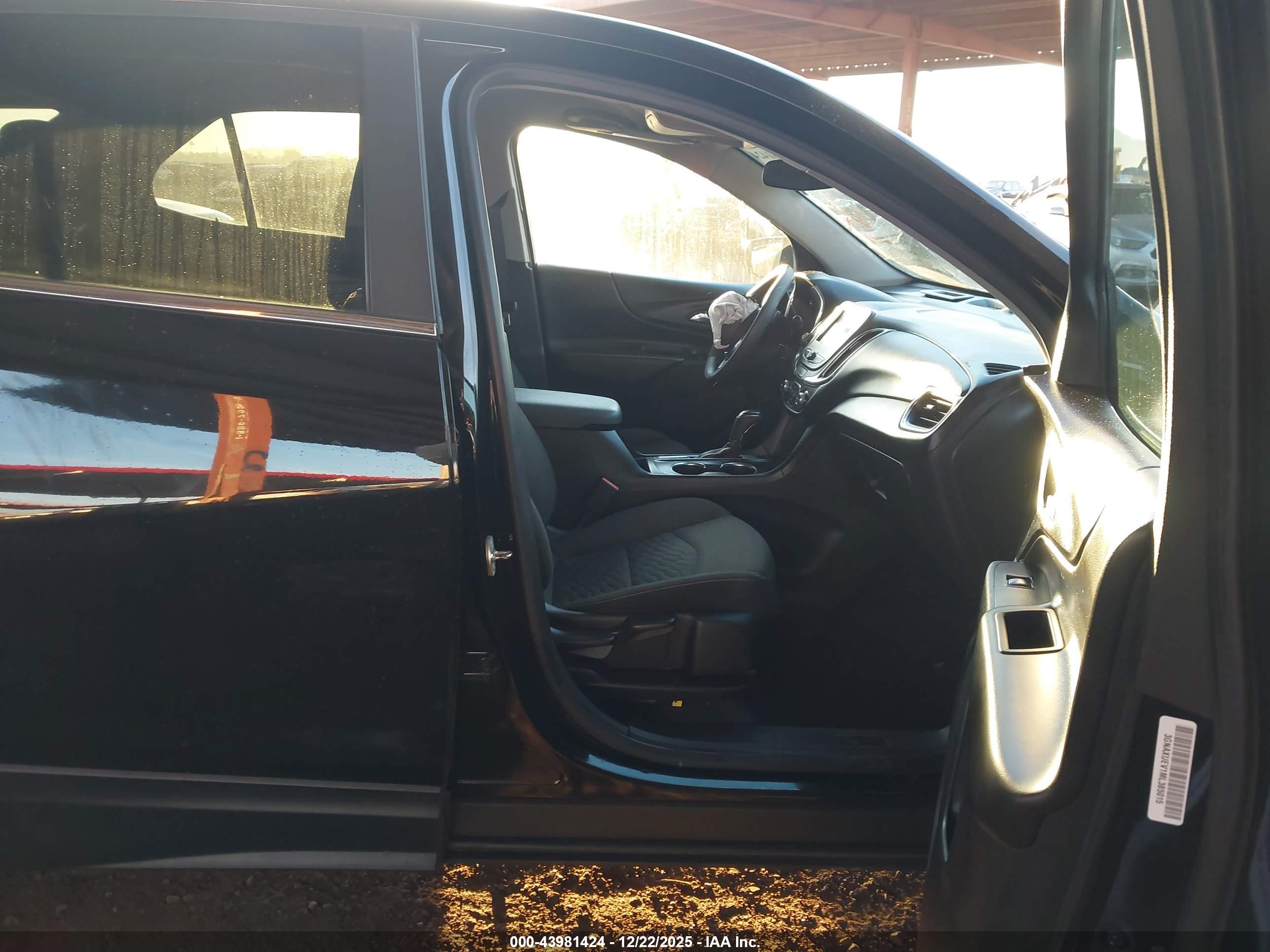 CHEVROLET EQUINOX image 5