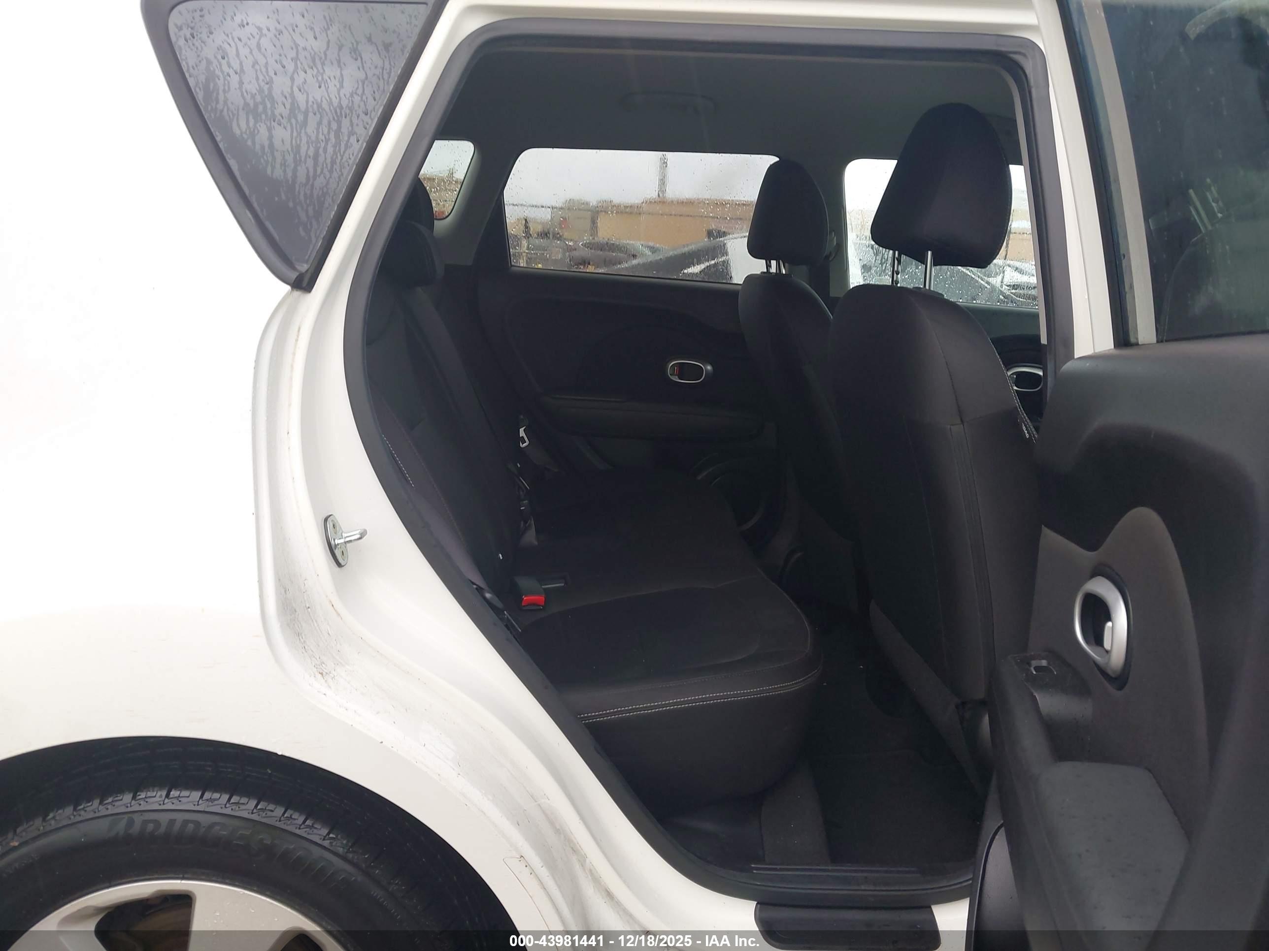 KIA SOUL image 8
