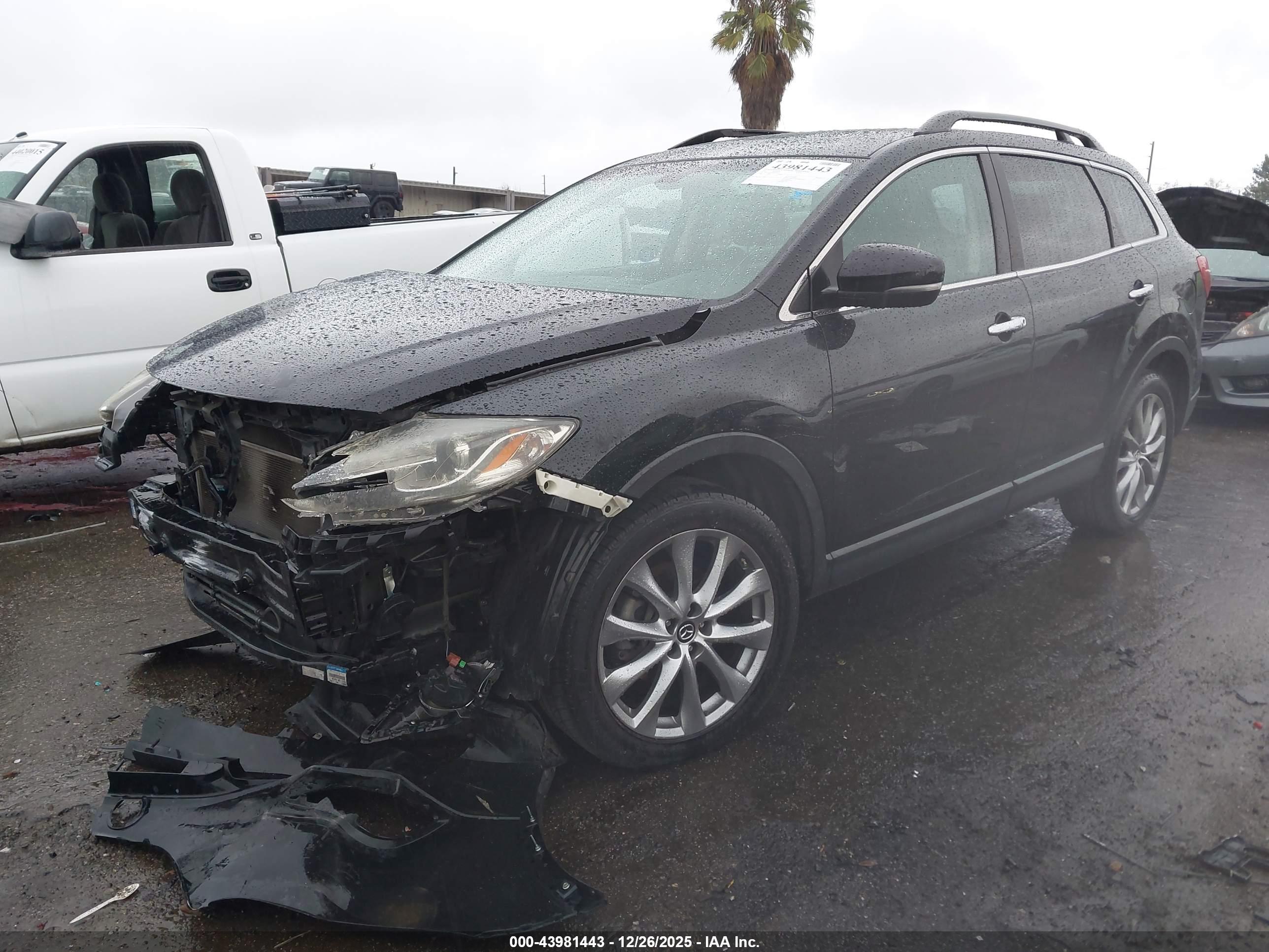 MAZDA CX-9 image 2