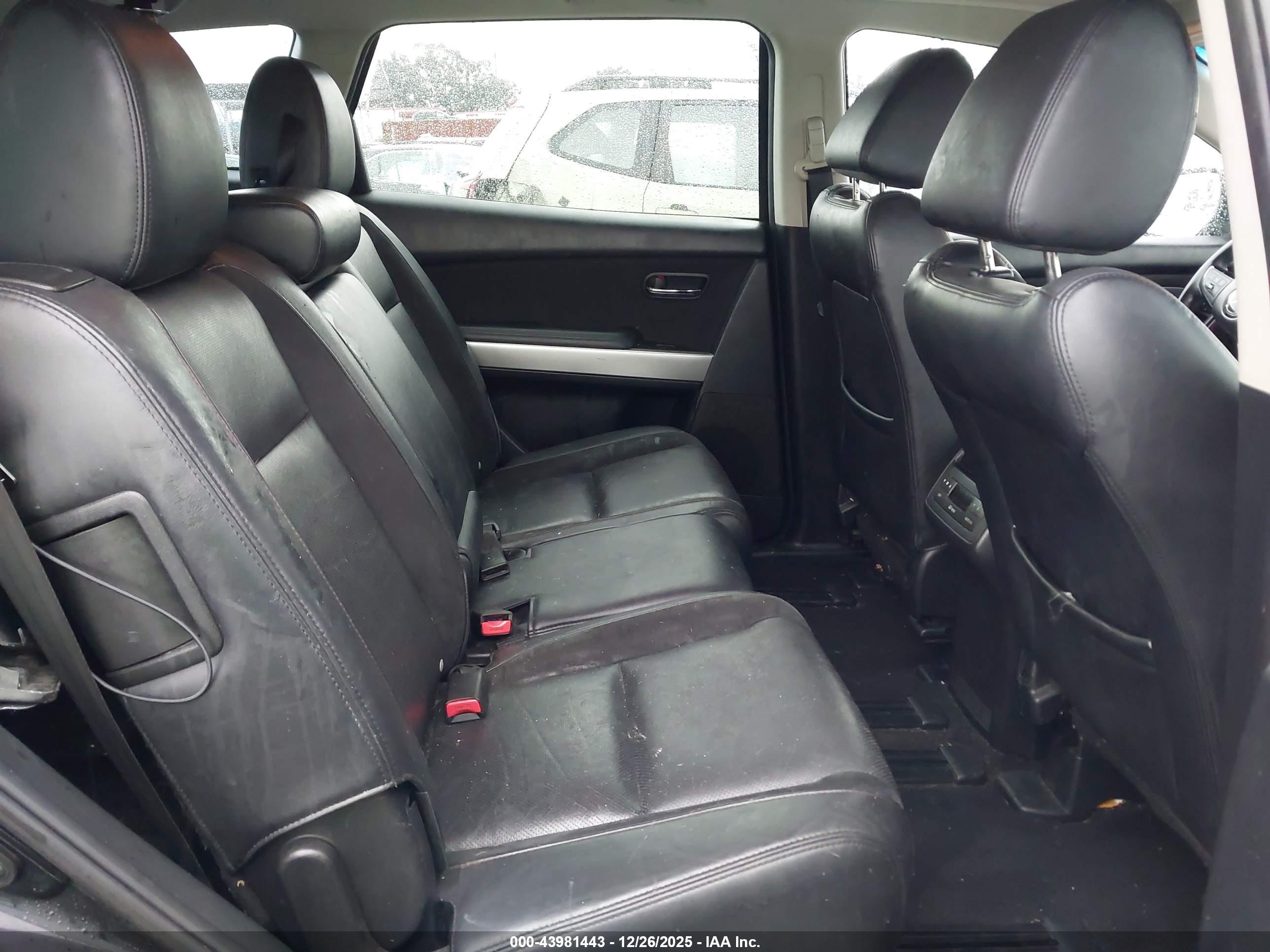 MAZDA CX-9 image 8