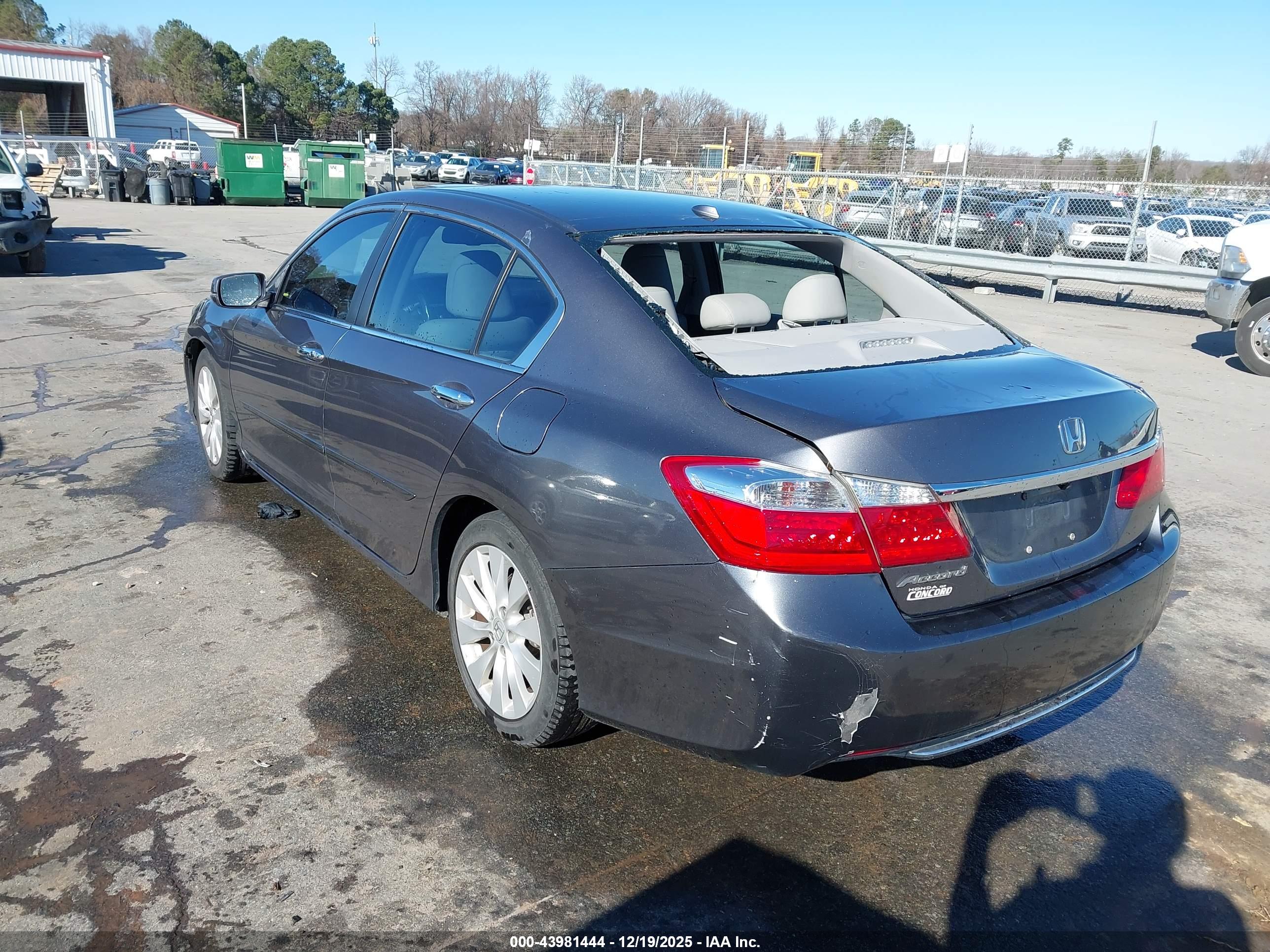 HONDA ACCORD image 3