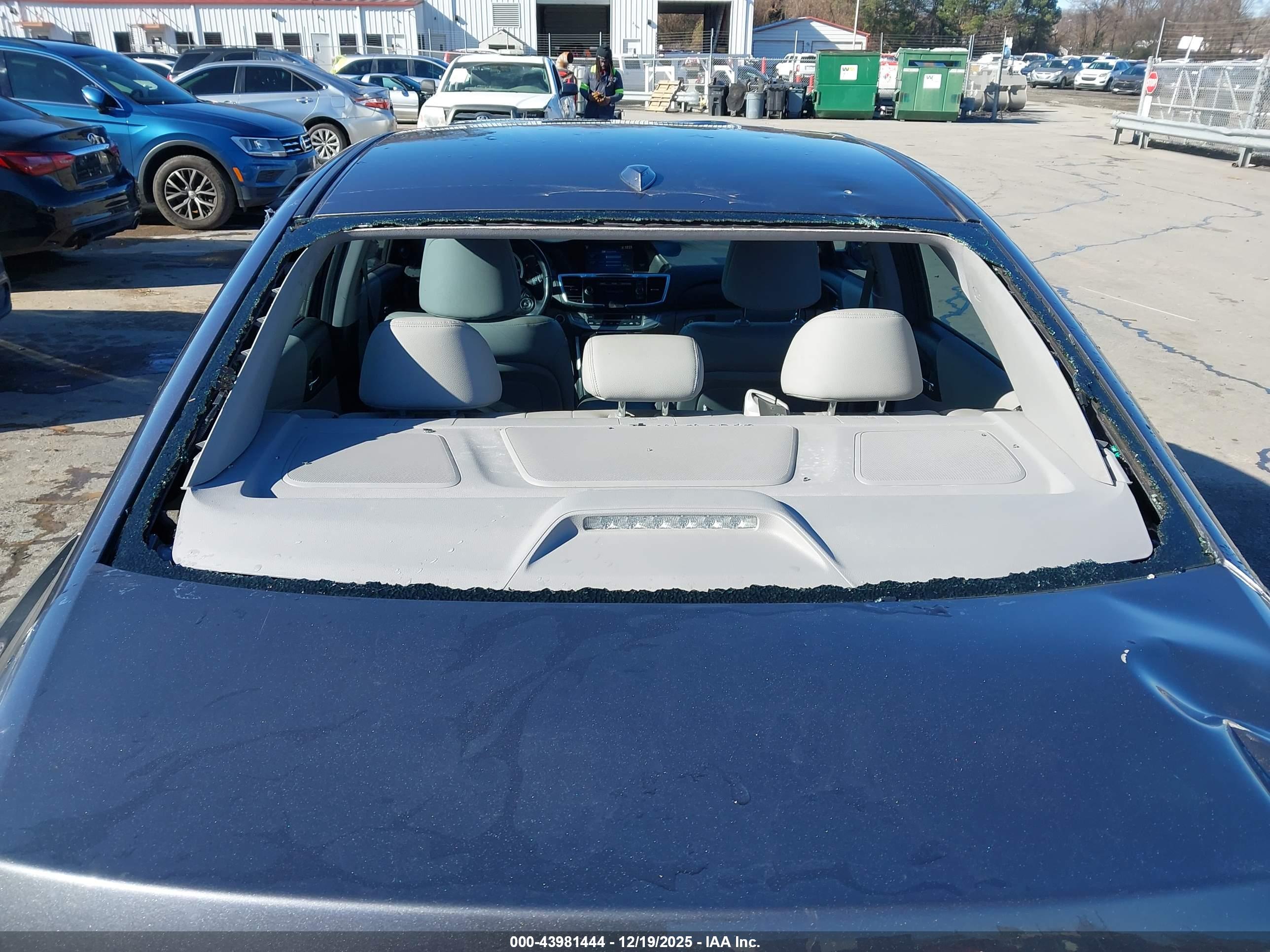 HONDA ACCORD image 6