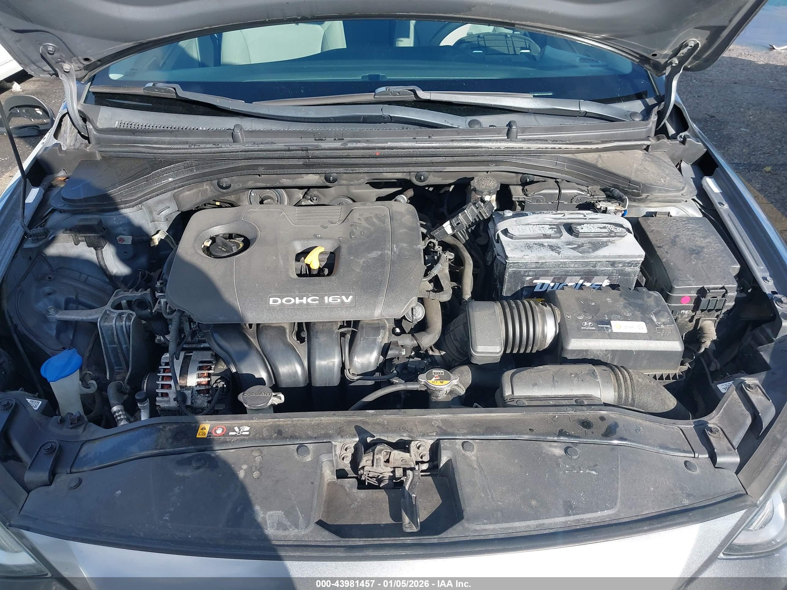HYUNDAI ELANTRA image 10