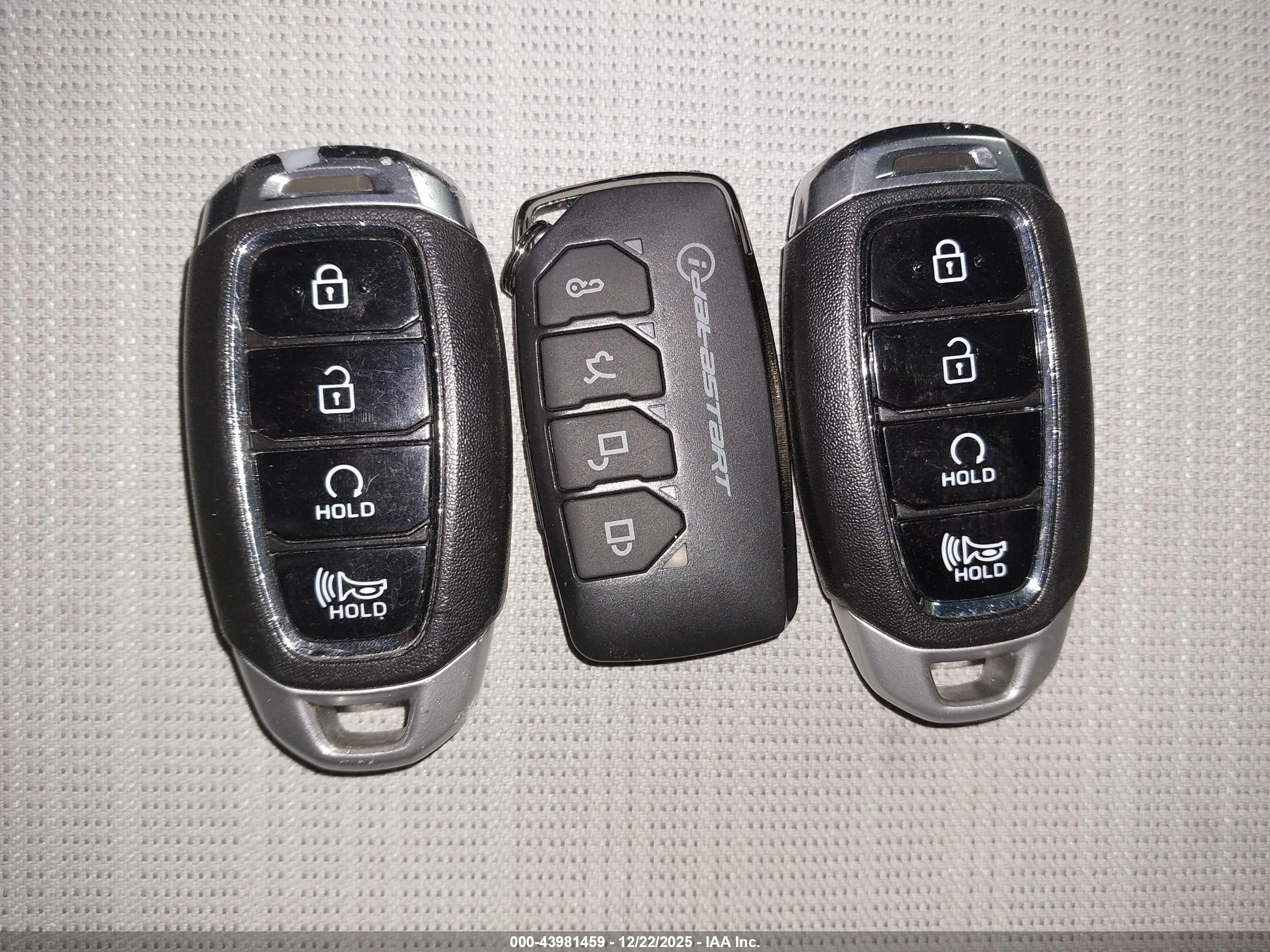HYUNDAI KONA image 11