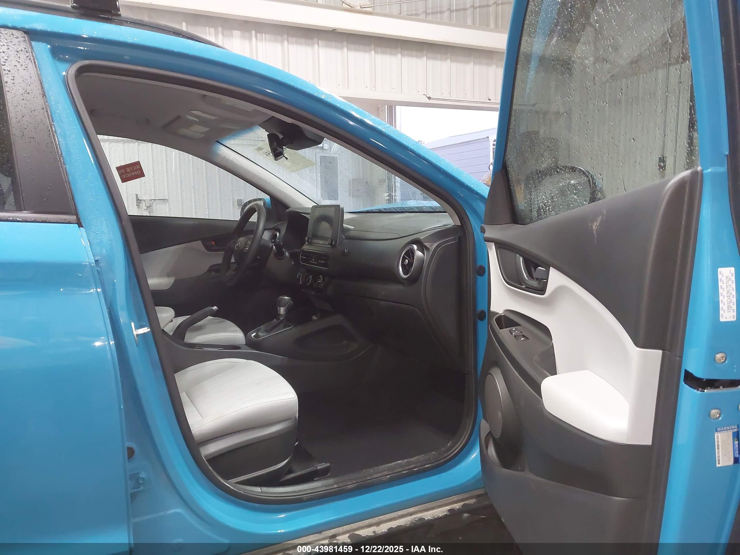 HYUNDAI KONA image 5
