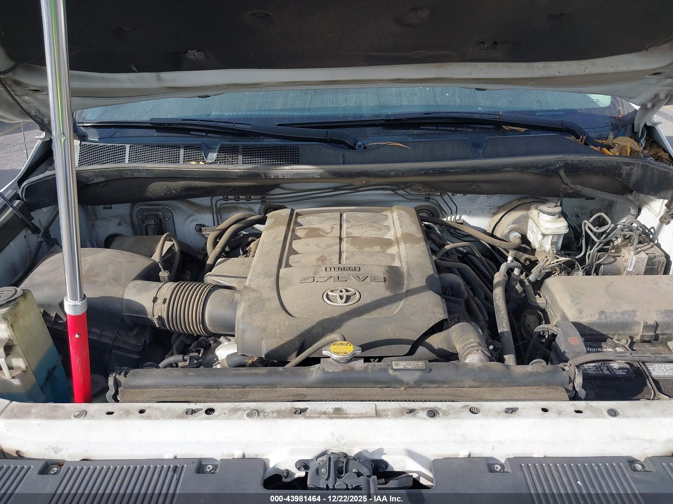 TOYOTA TUNDRA image 10