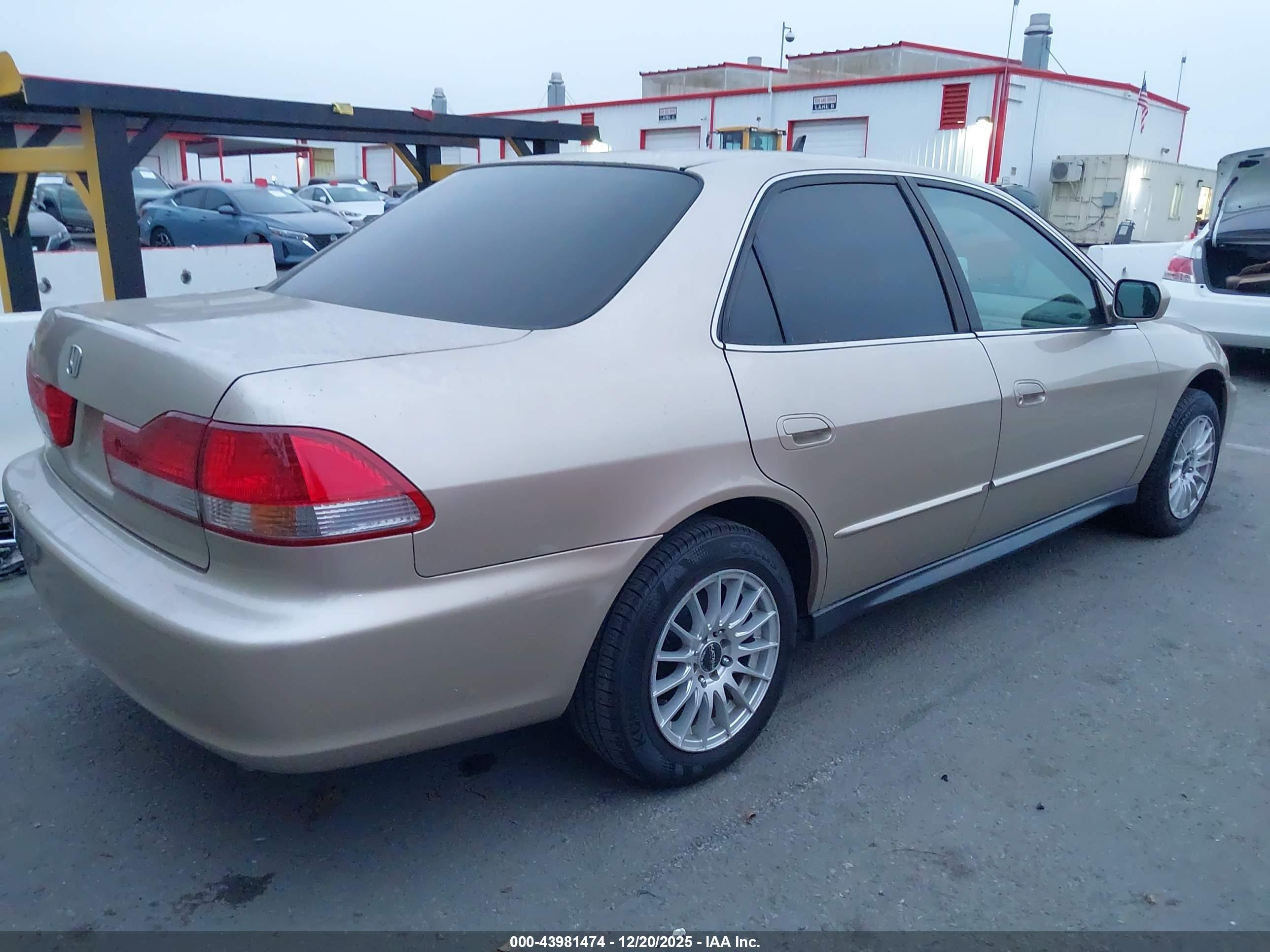 HONDA ACCORD image 4