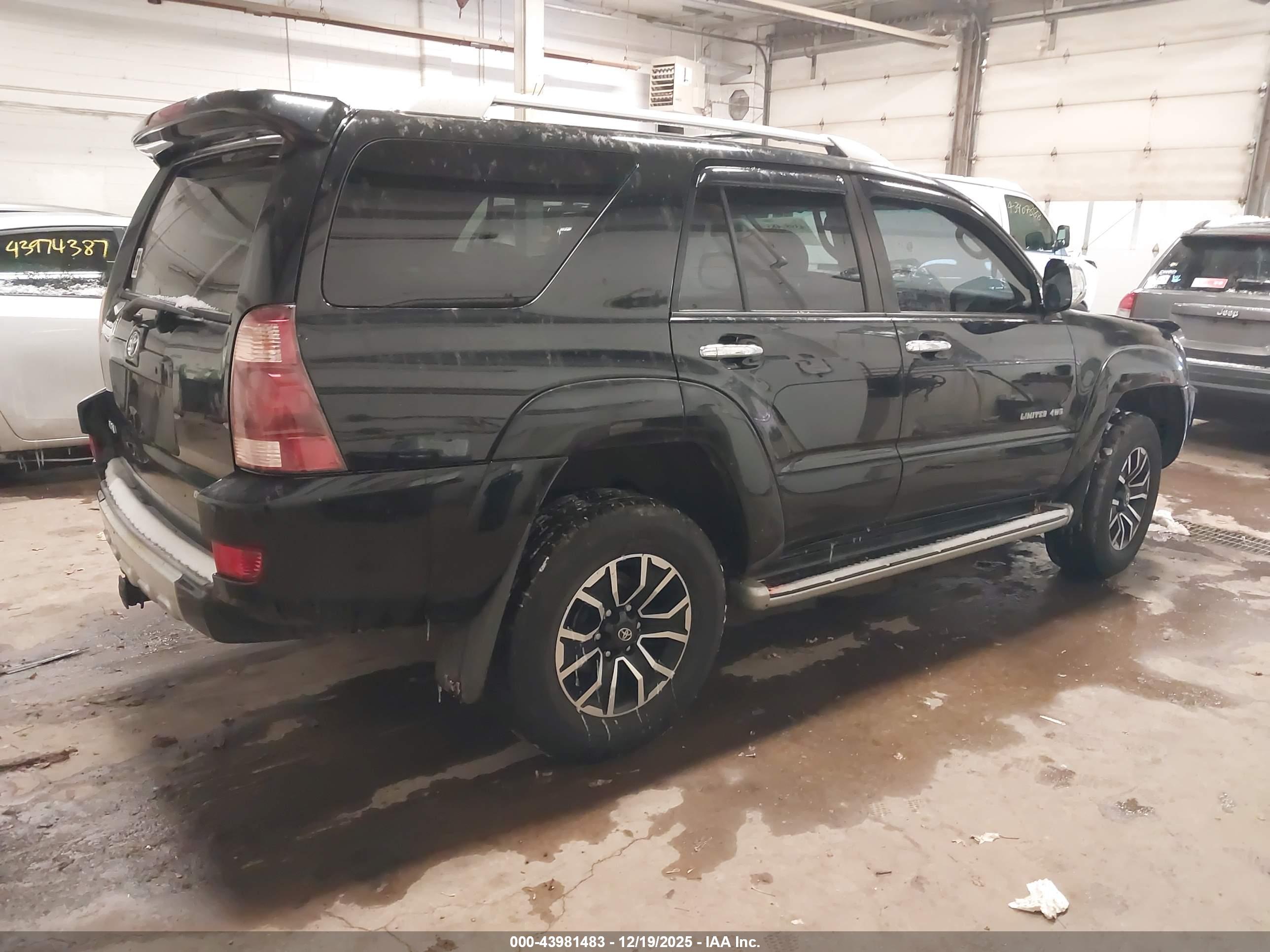TOYOTA 4RUNNER image 4