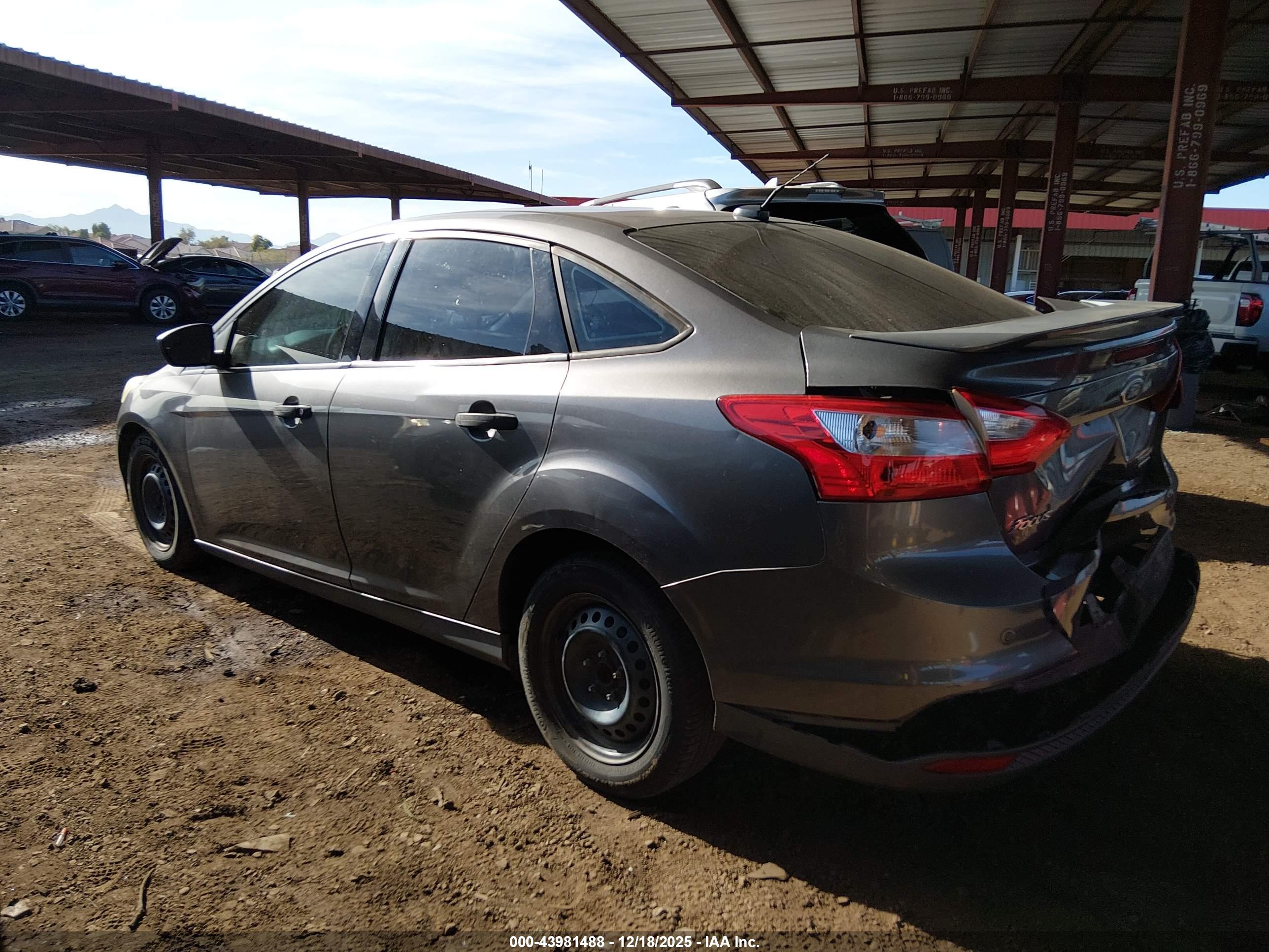 FORD FOCUS image 3