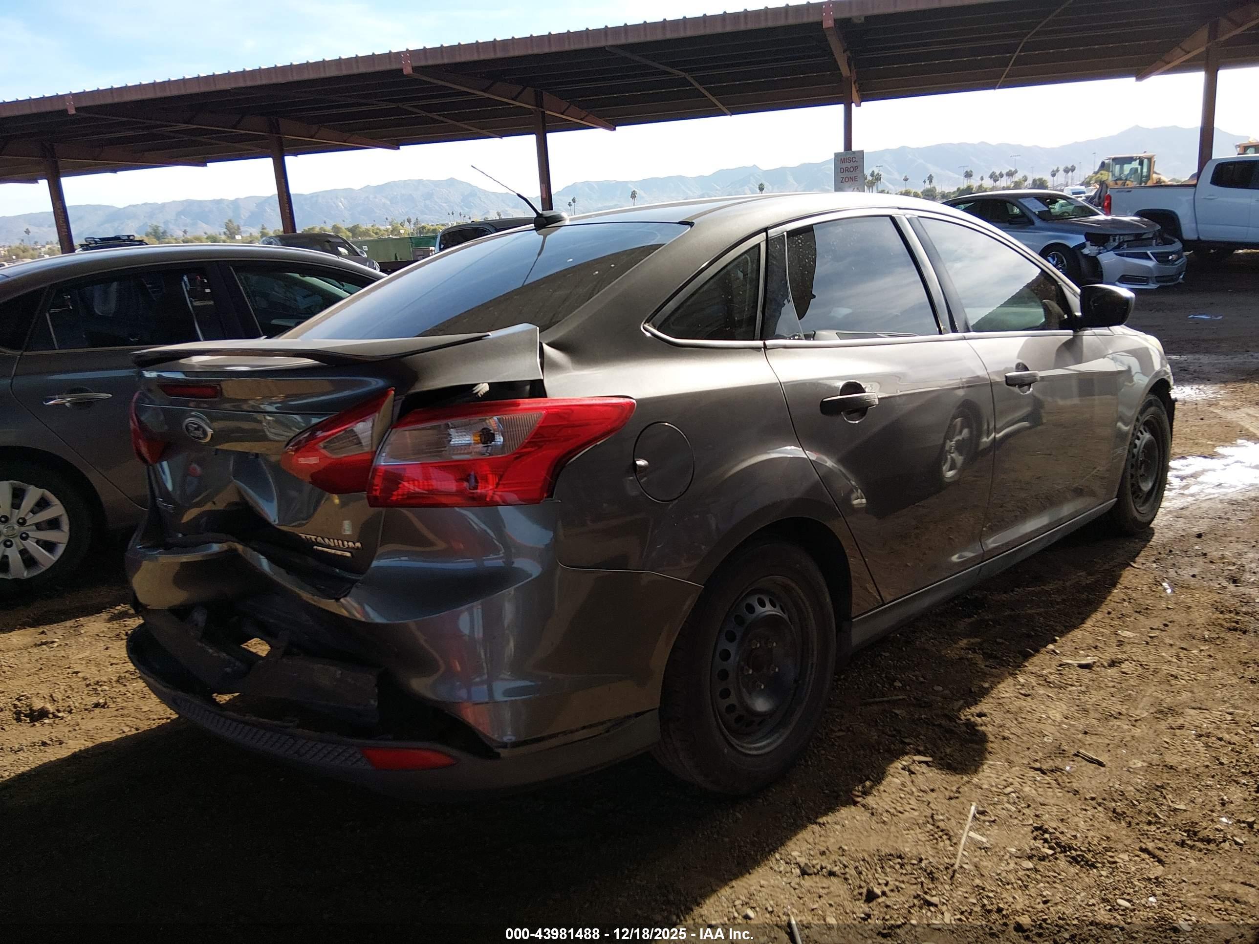 FORD FOCUS image 4