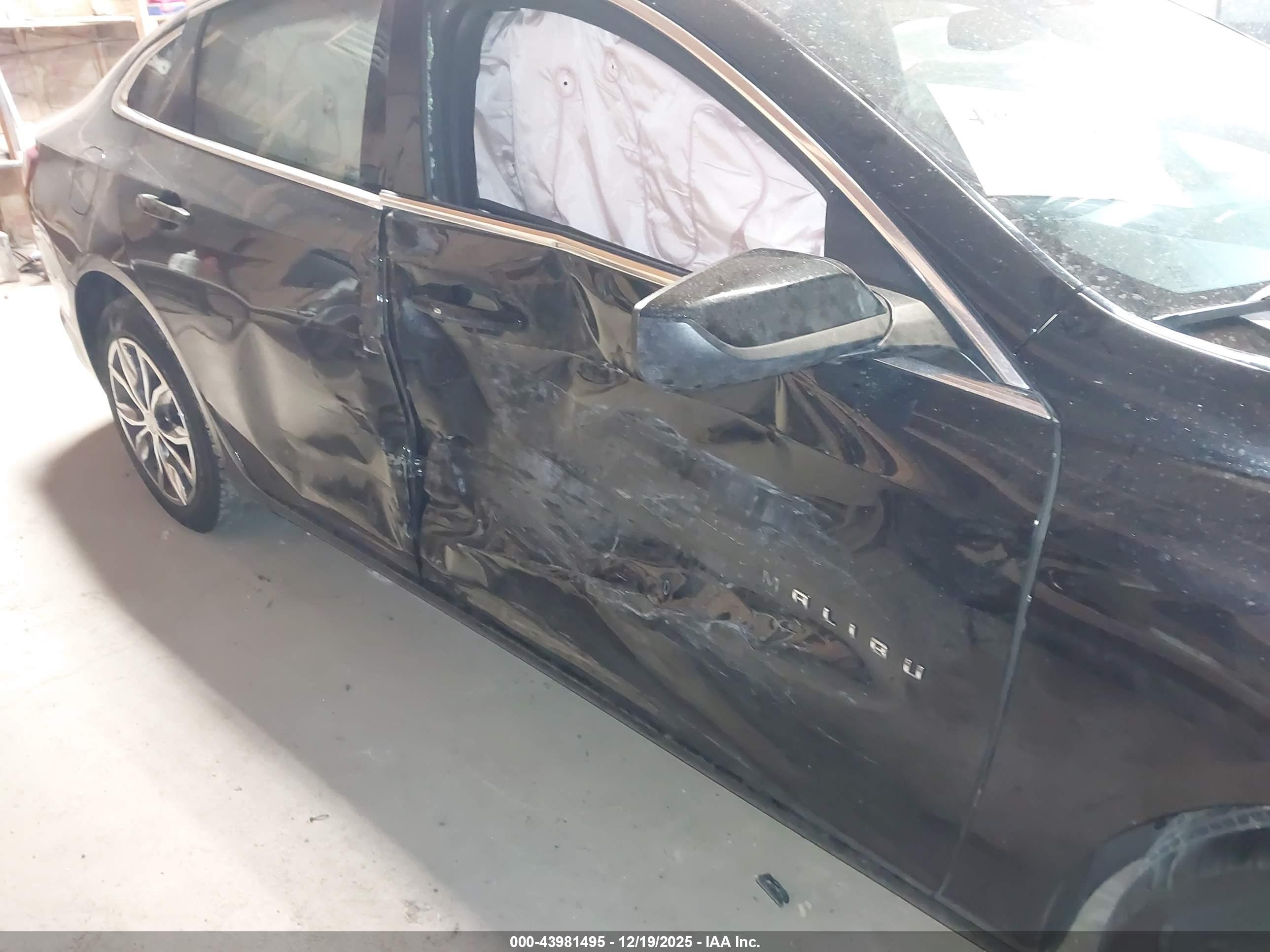 CHEVROLET MALIBU image 6
