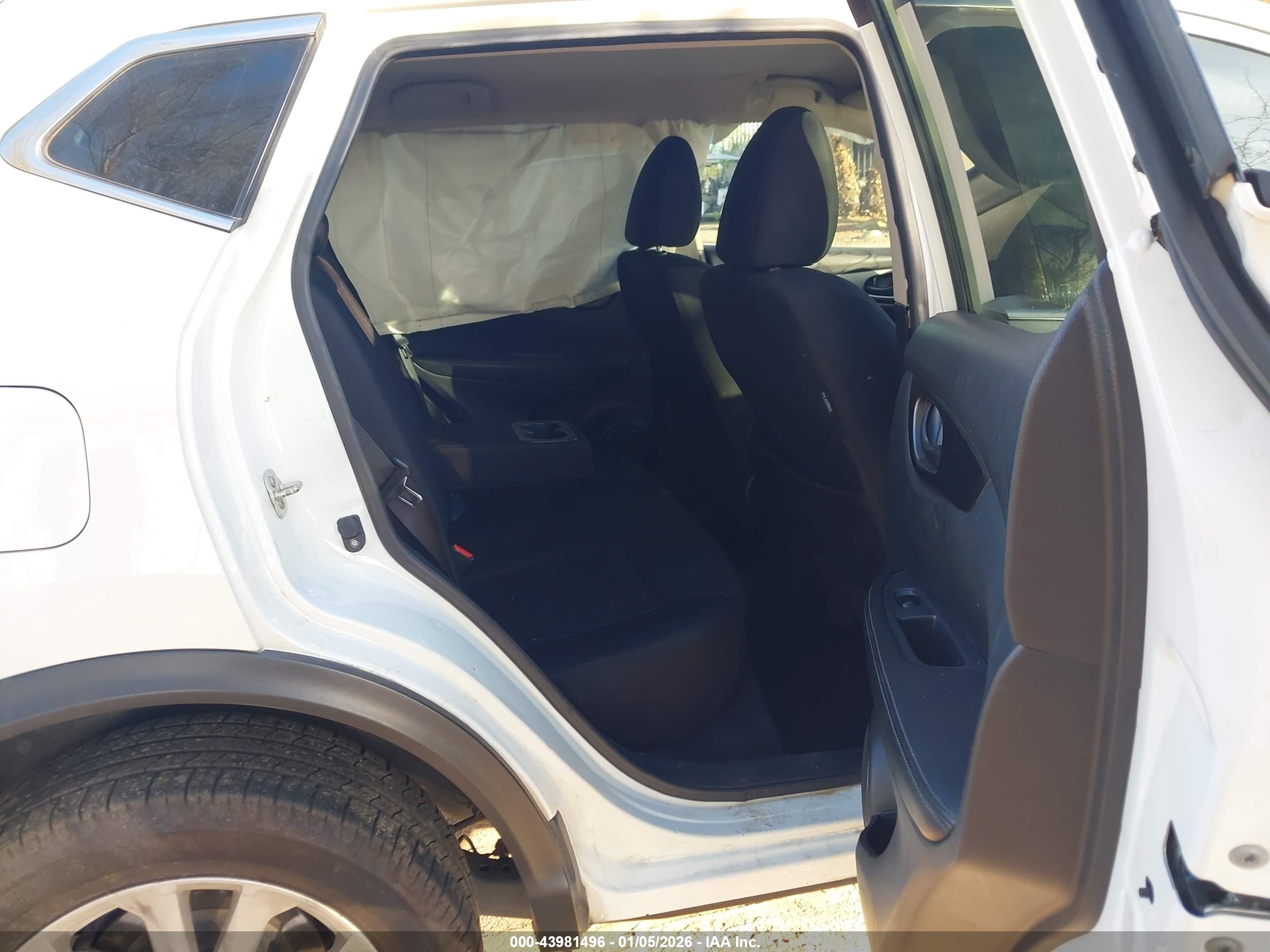 NISSAN ROGUE image 8