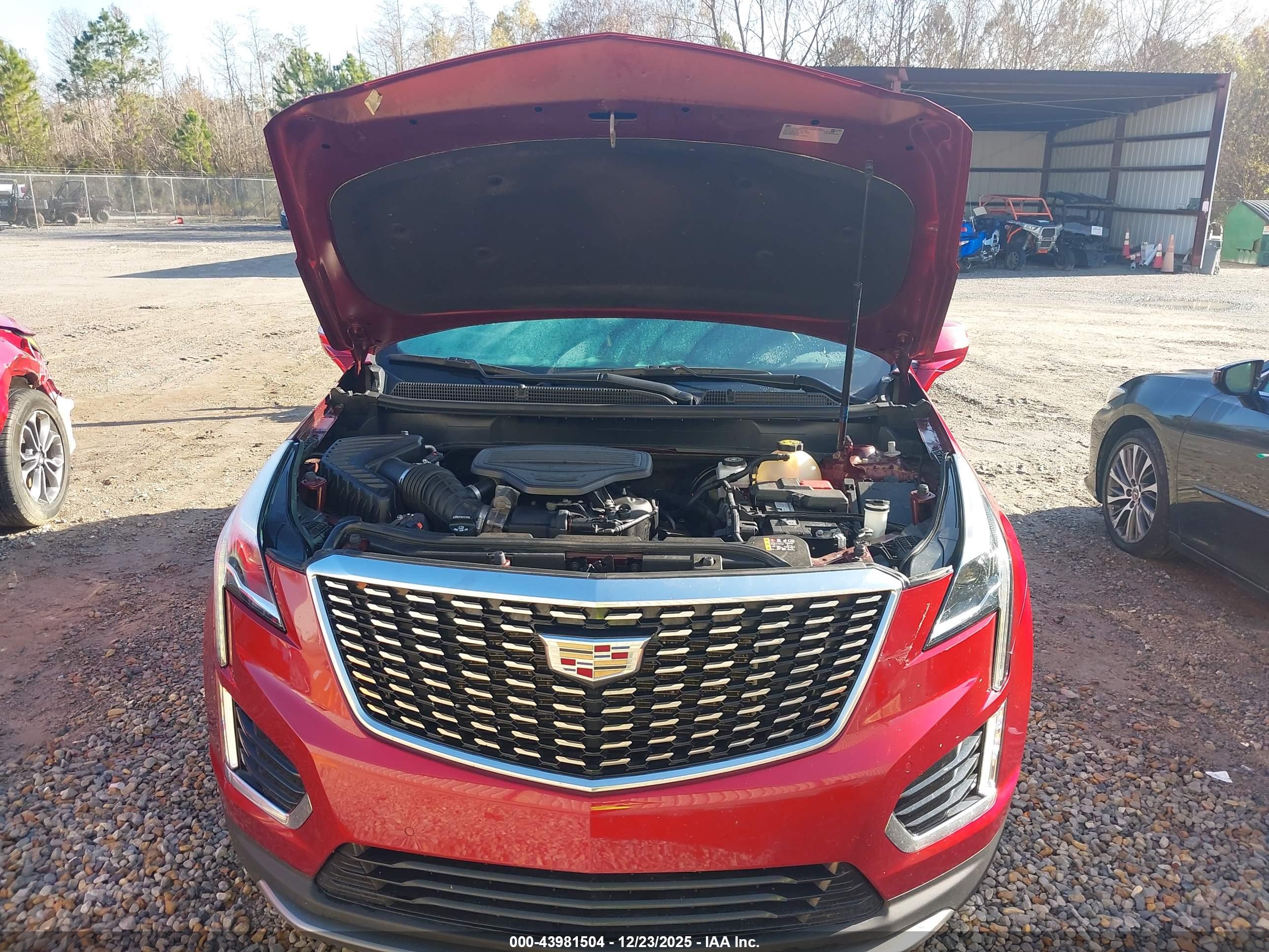 CADILLAC XT5 image 10