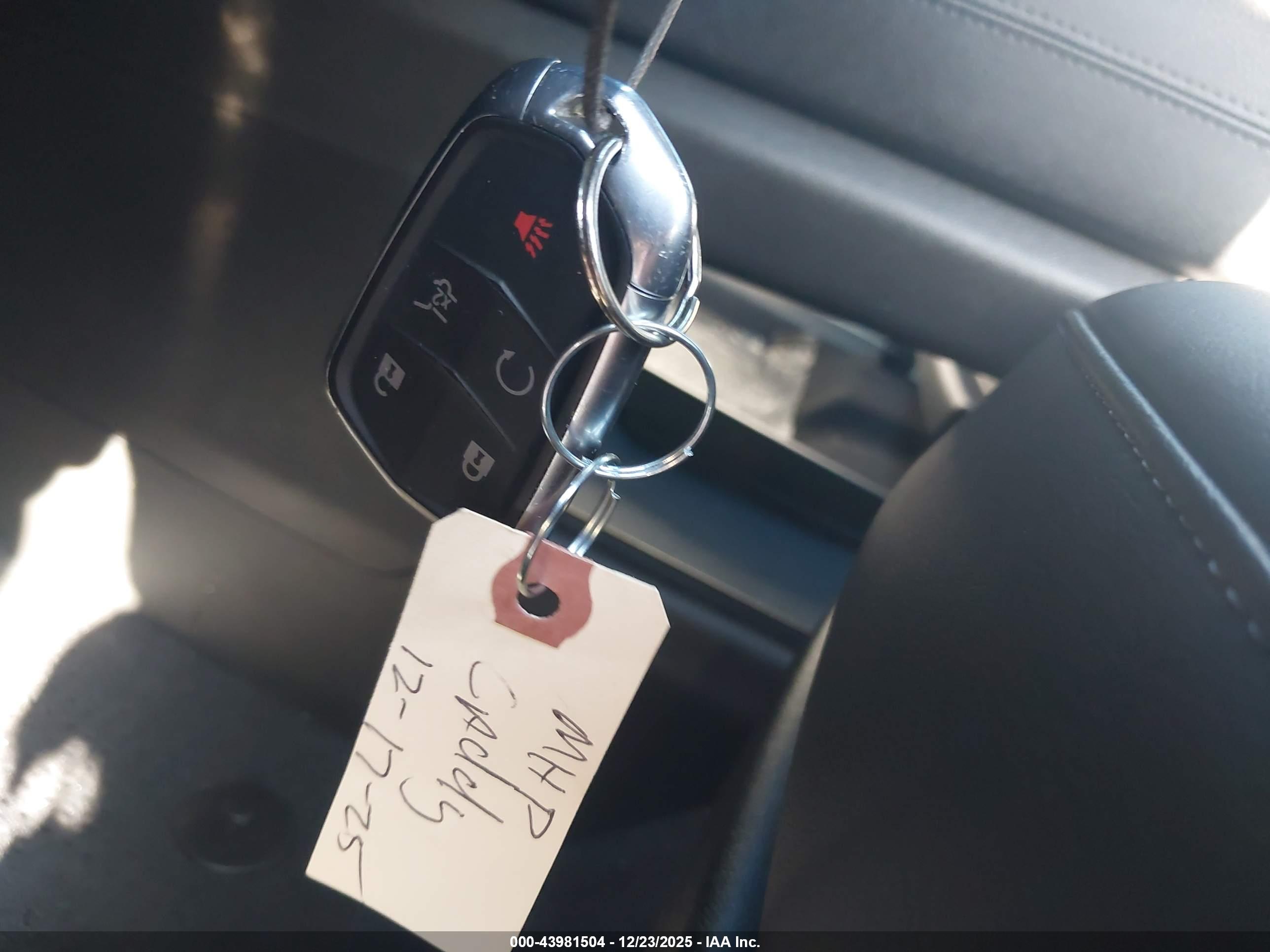 CADILLAC XT5 image 11