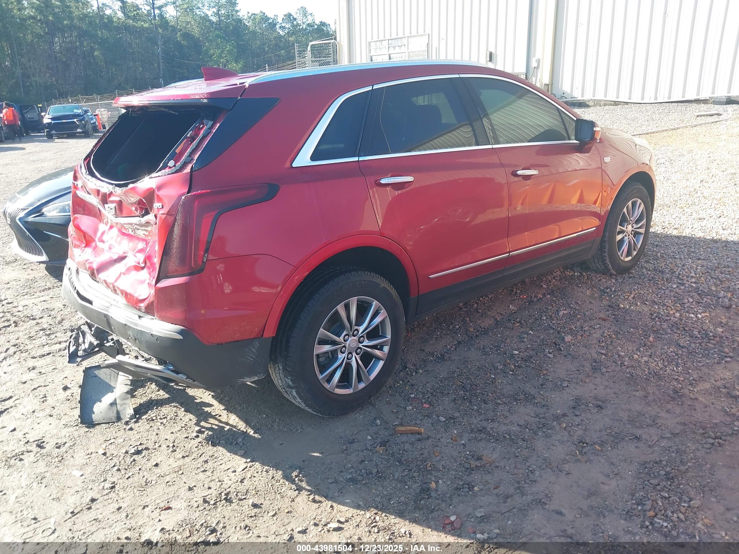 CADILLAC XT5 image 4