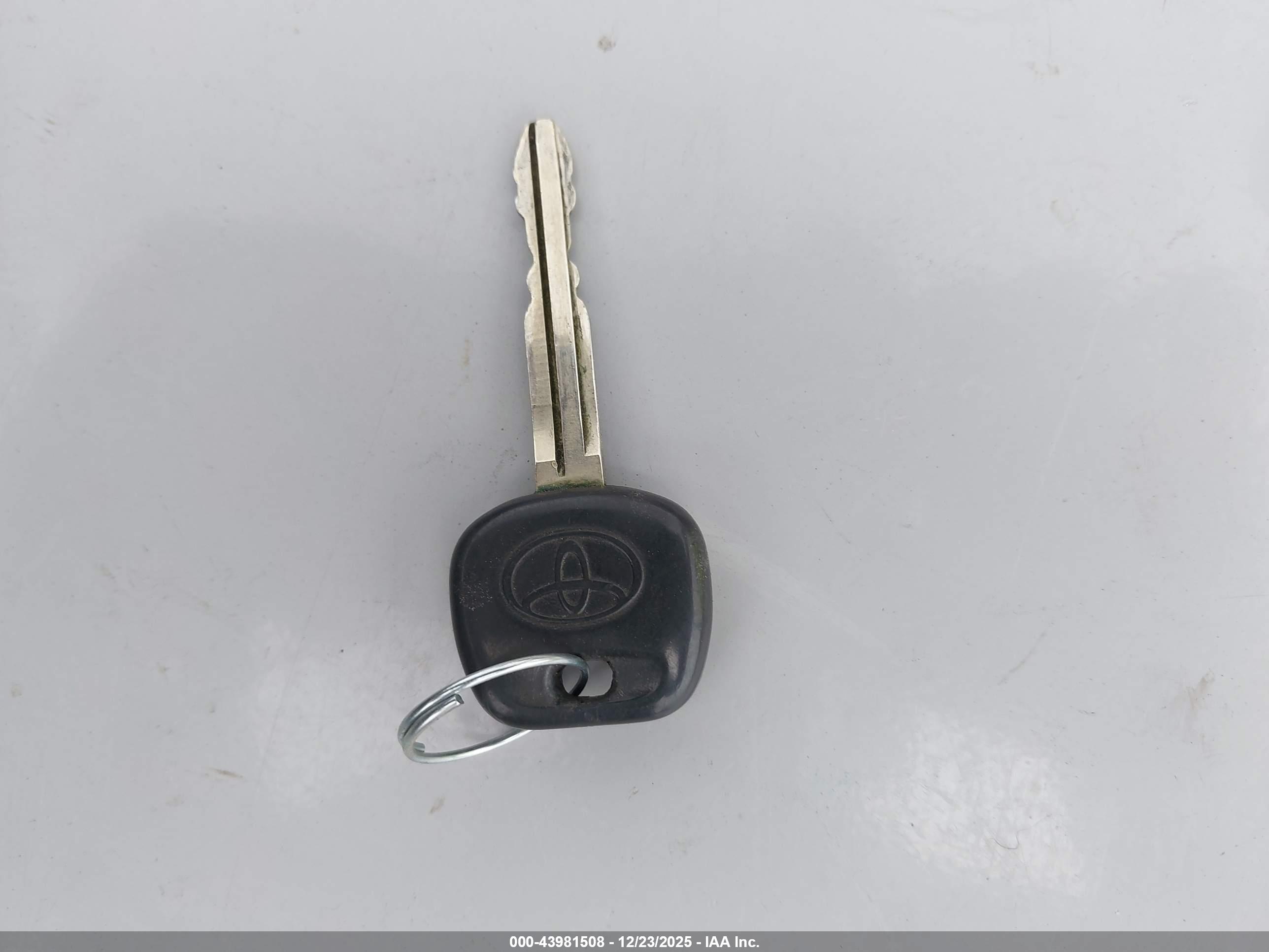 TOYOTA SEQUOIA image 11