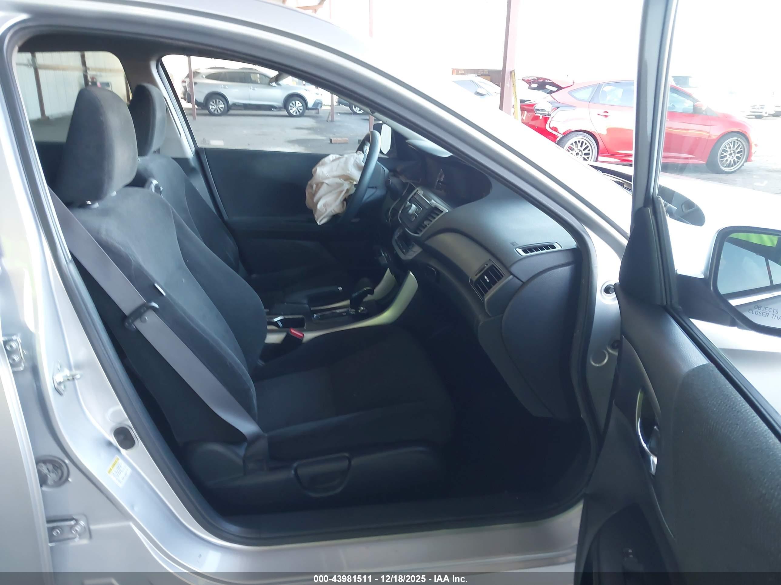 HONDA ACCORD image 5