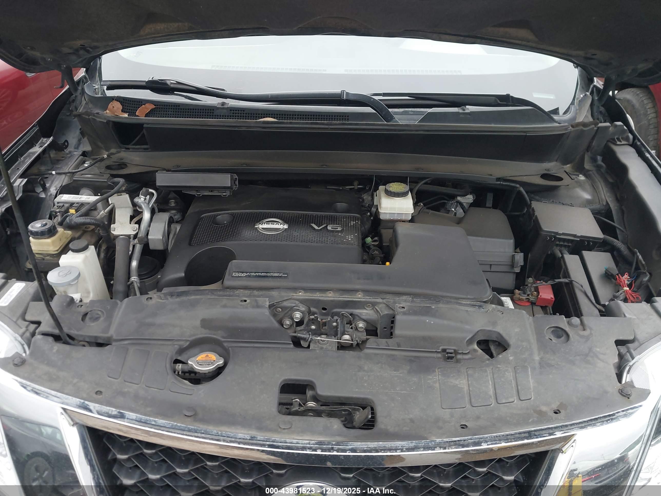 NISSAN PATHFINDER image 10