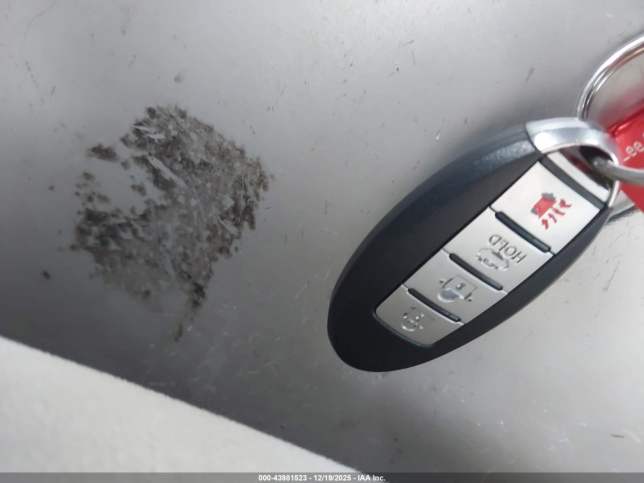 NISSAN PATHFINDER image 11
