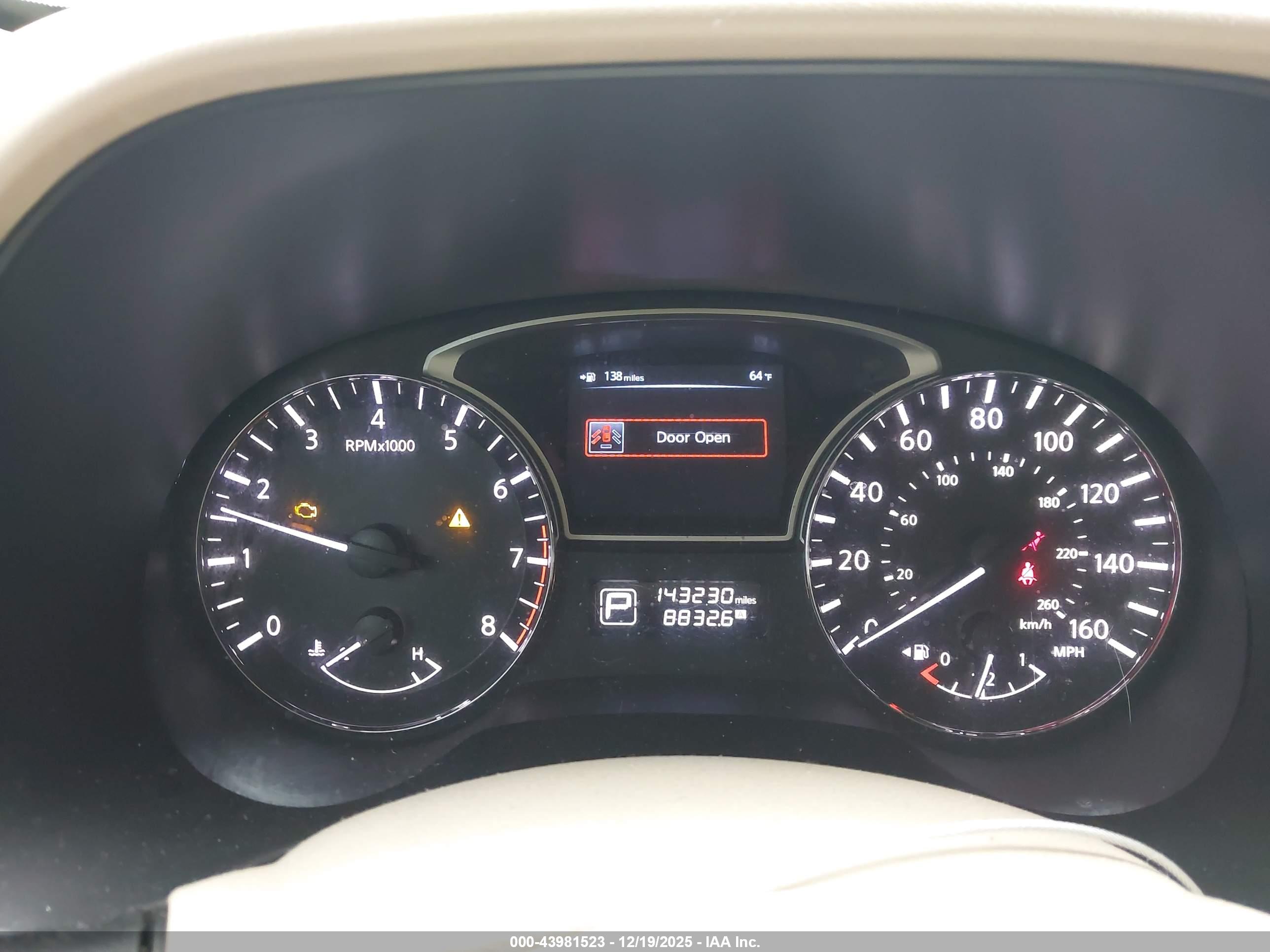 NISSAN PATHFINDER image 7