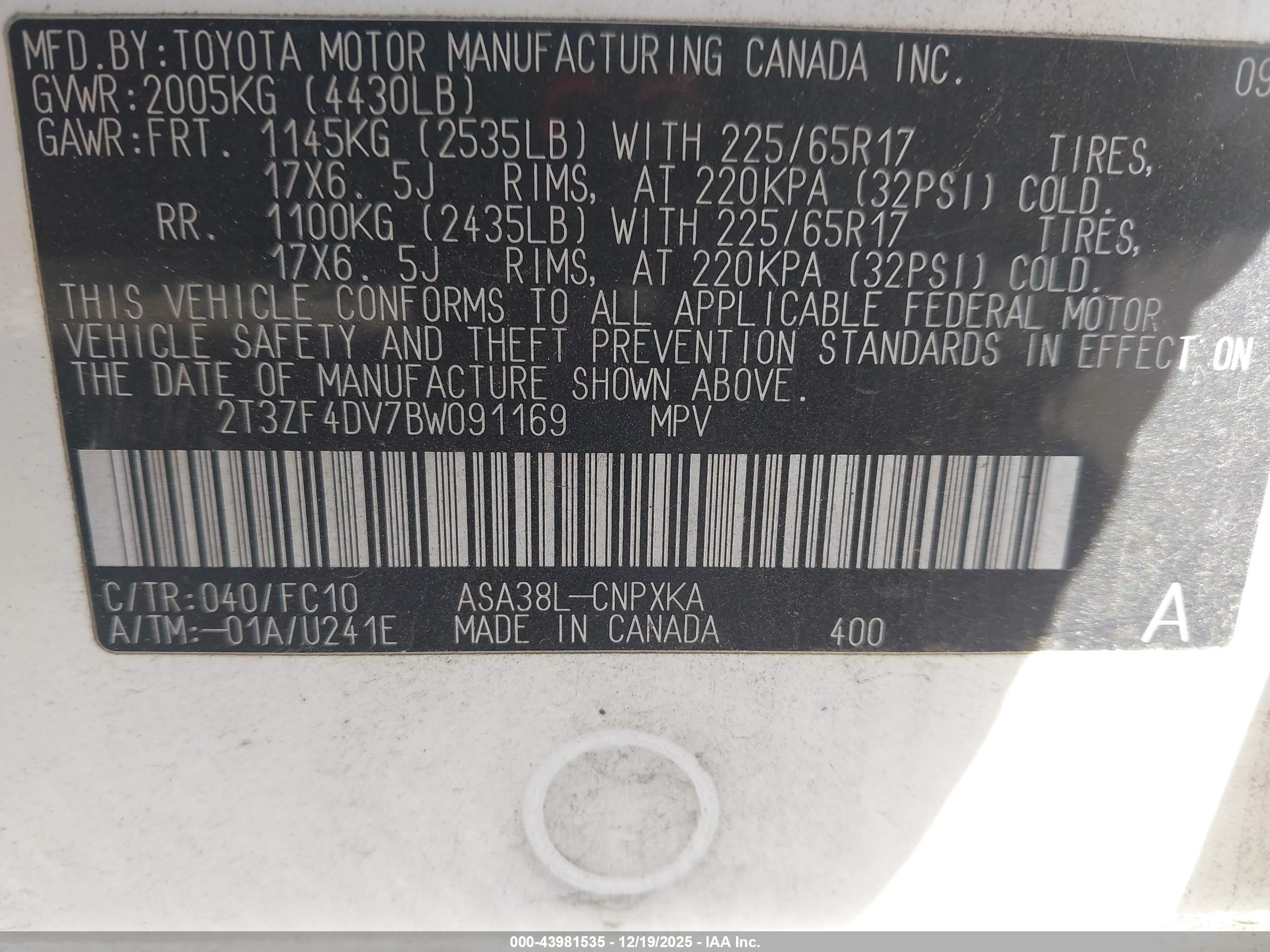 TOYOTA RAV4 image 9