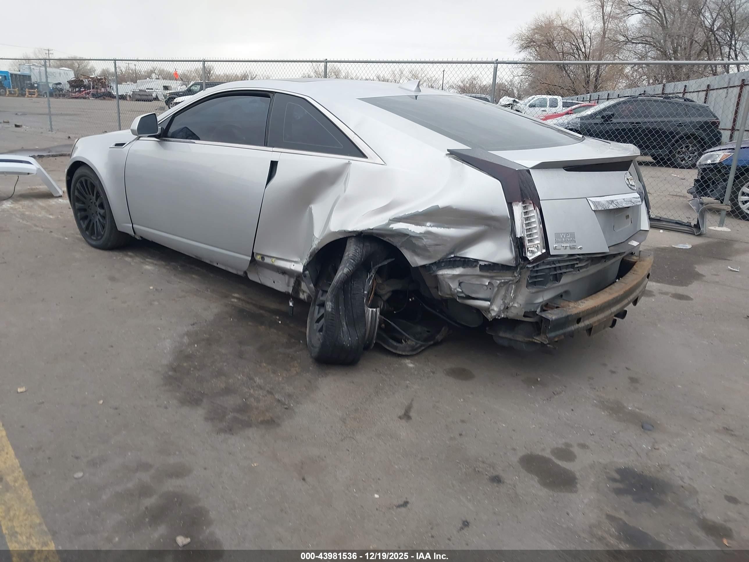 CADILLAC CTS image 3