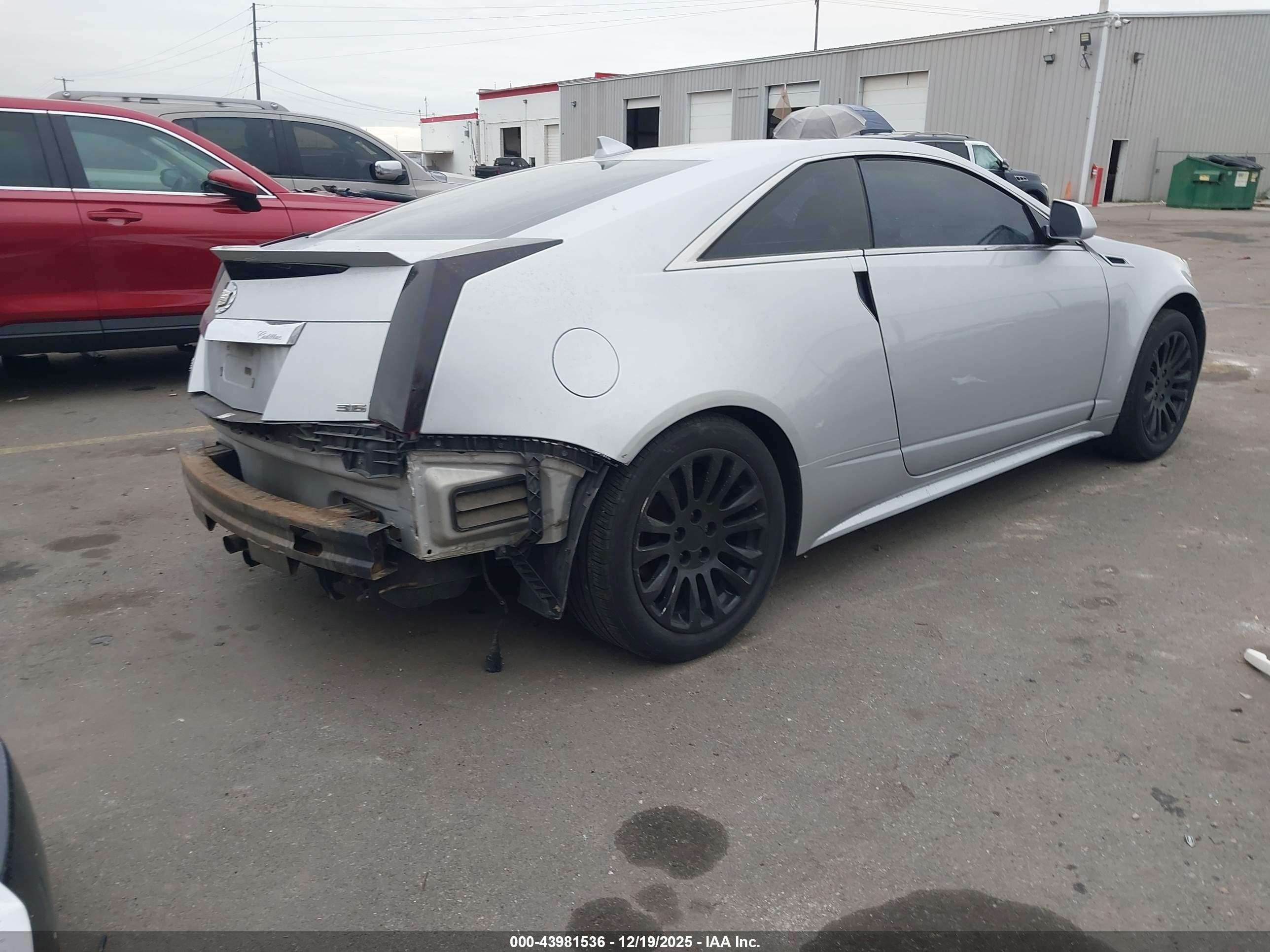 CADILLAC CTS image 4