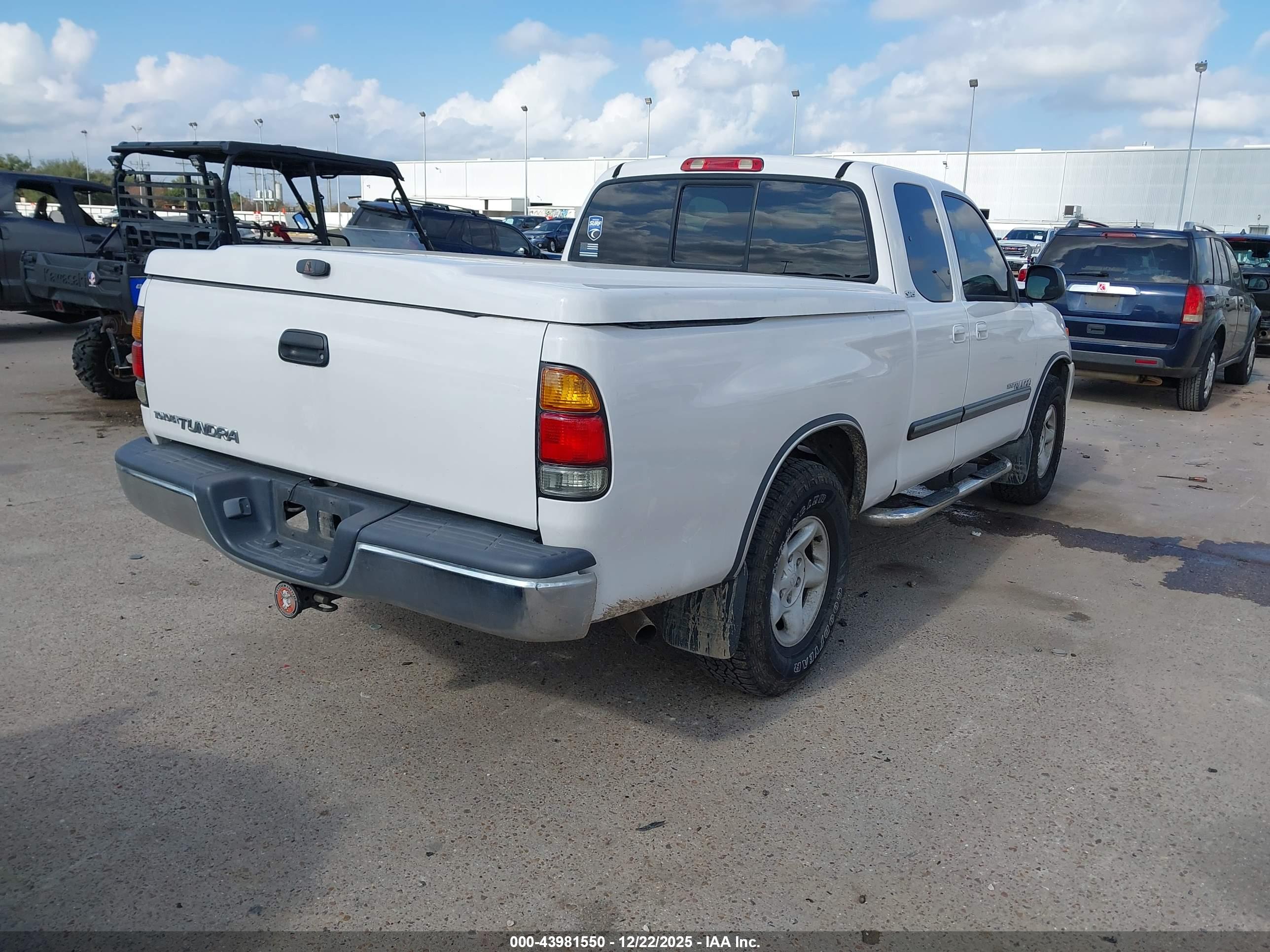 TOYOTA TUNDRA image 4