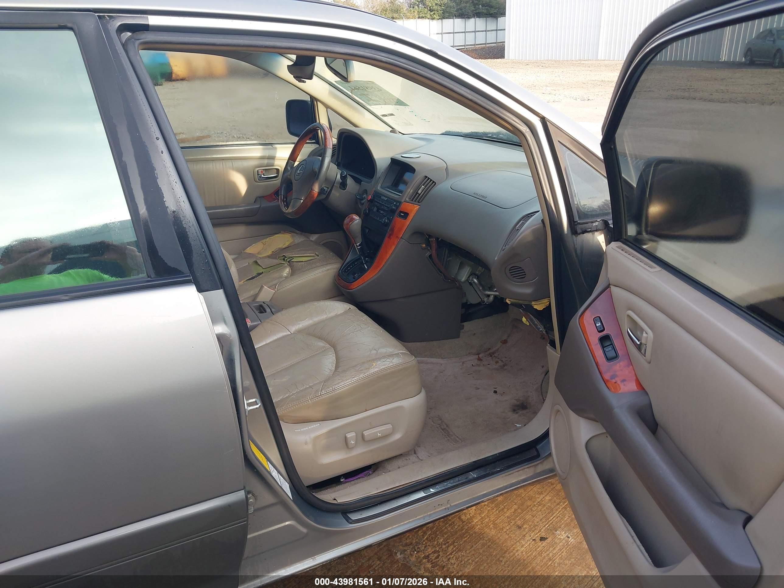LEXUS RX image 5