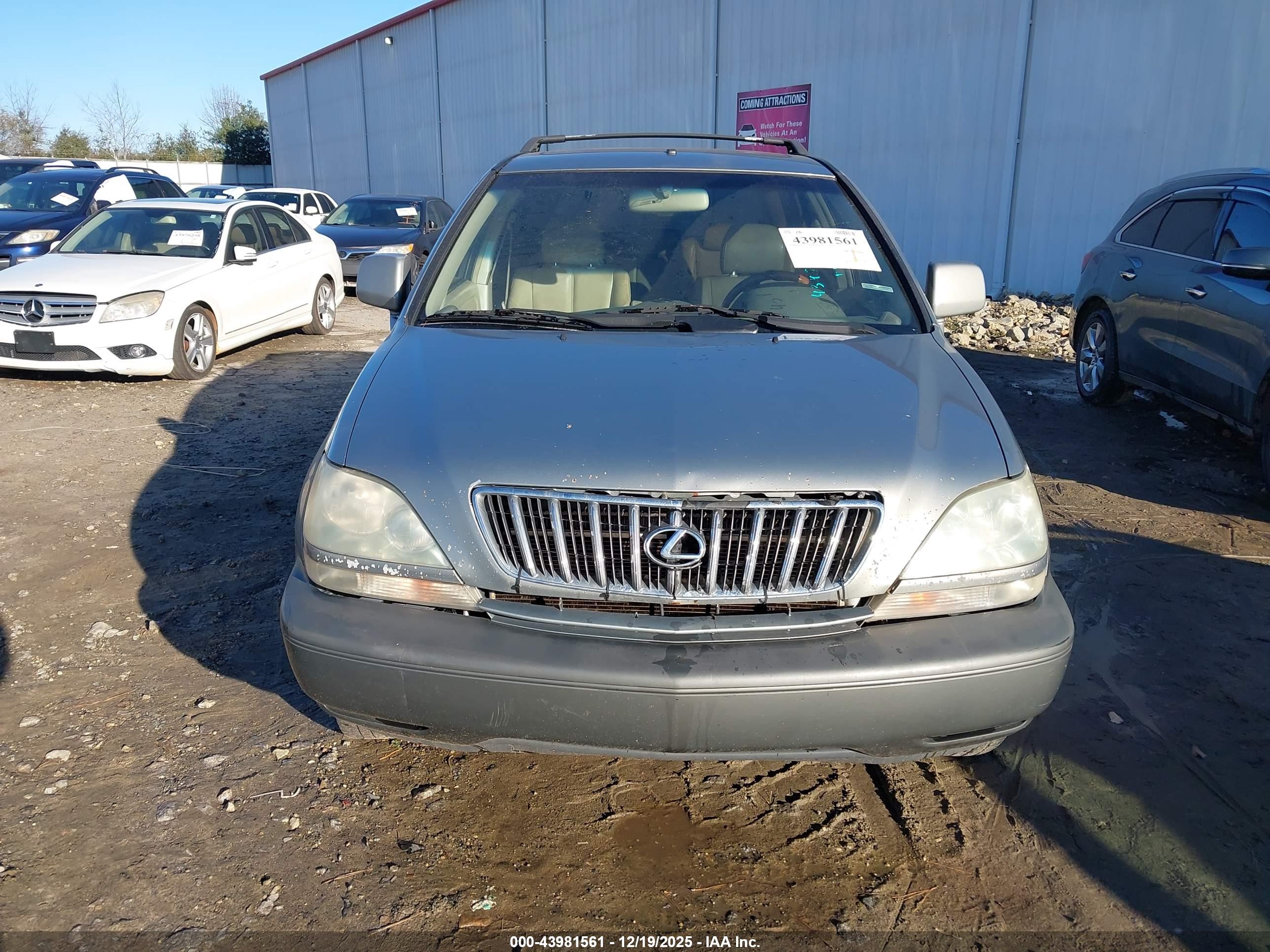 LEXUS RX image 6