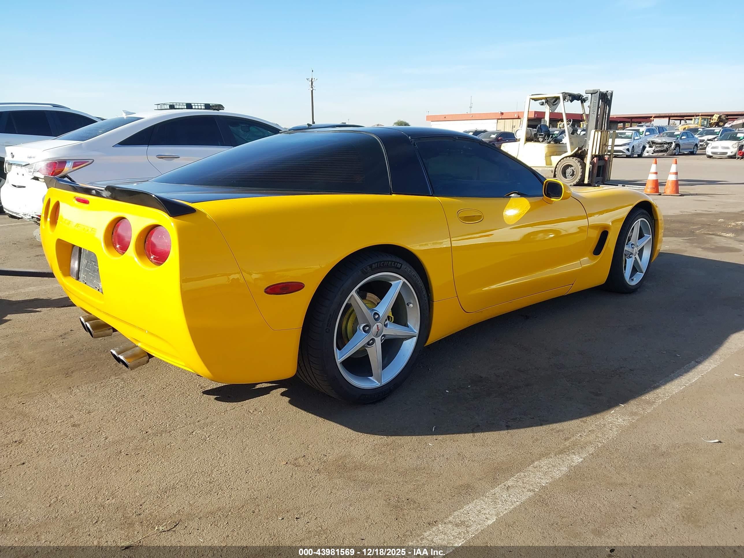 CHEVROLET CORVETTE image 4