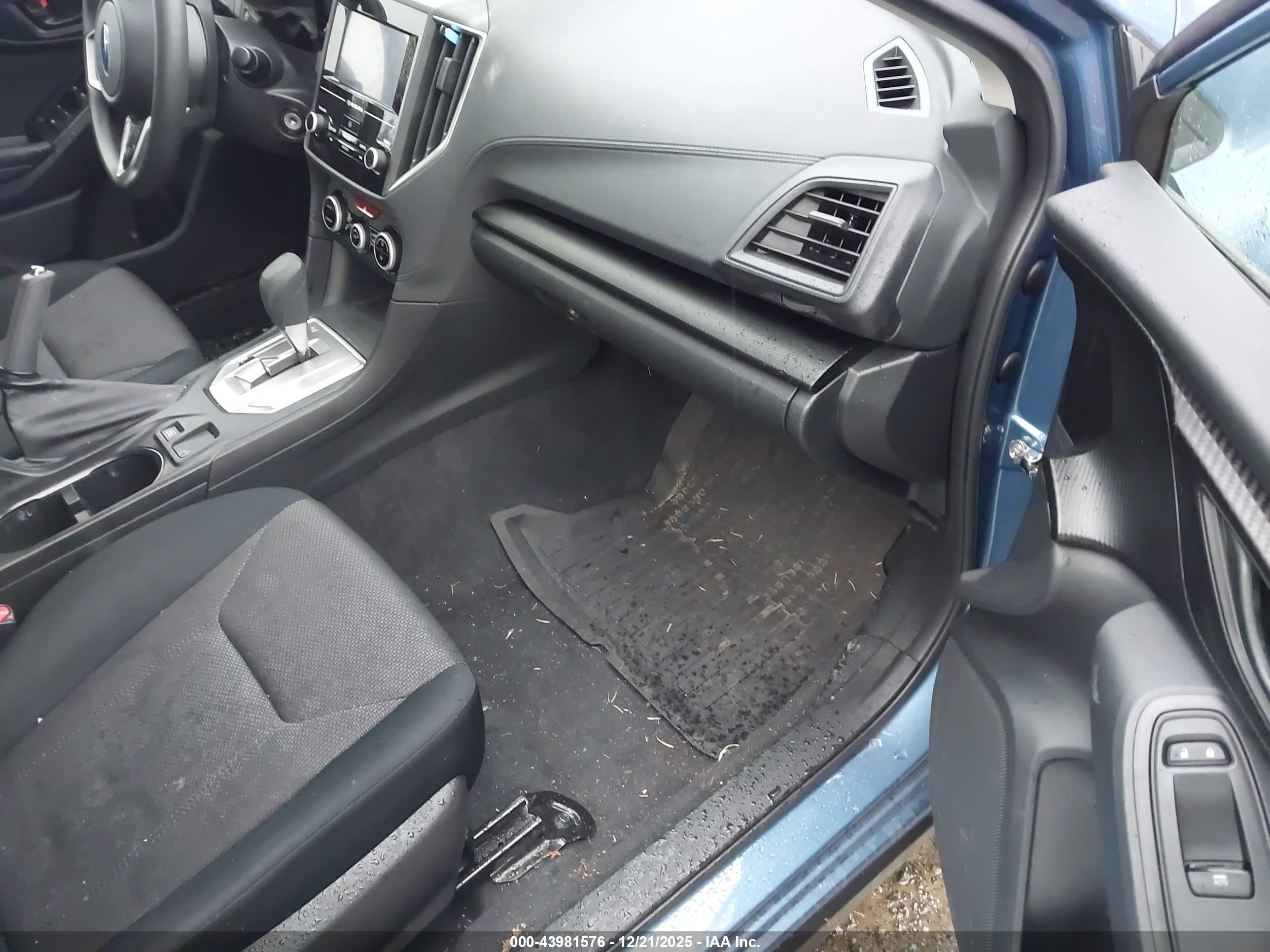 SUBARU CROSSTREK image 5