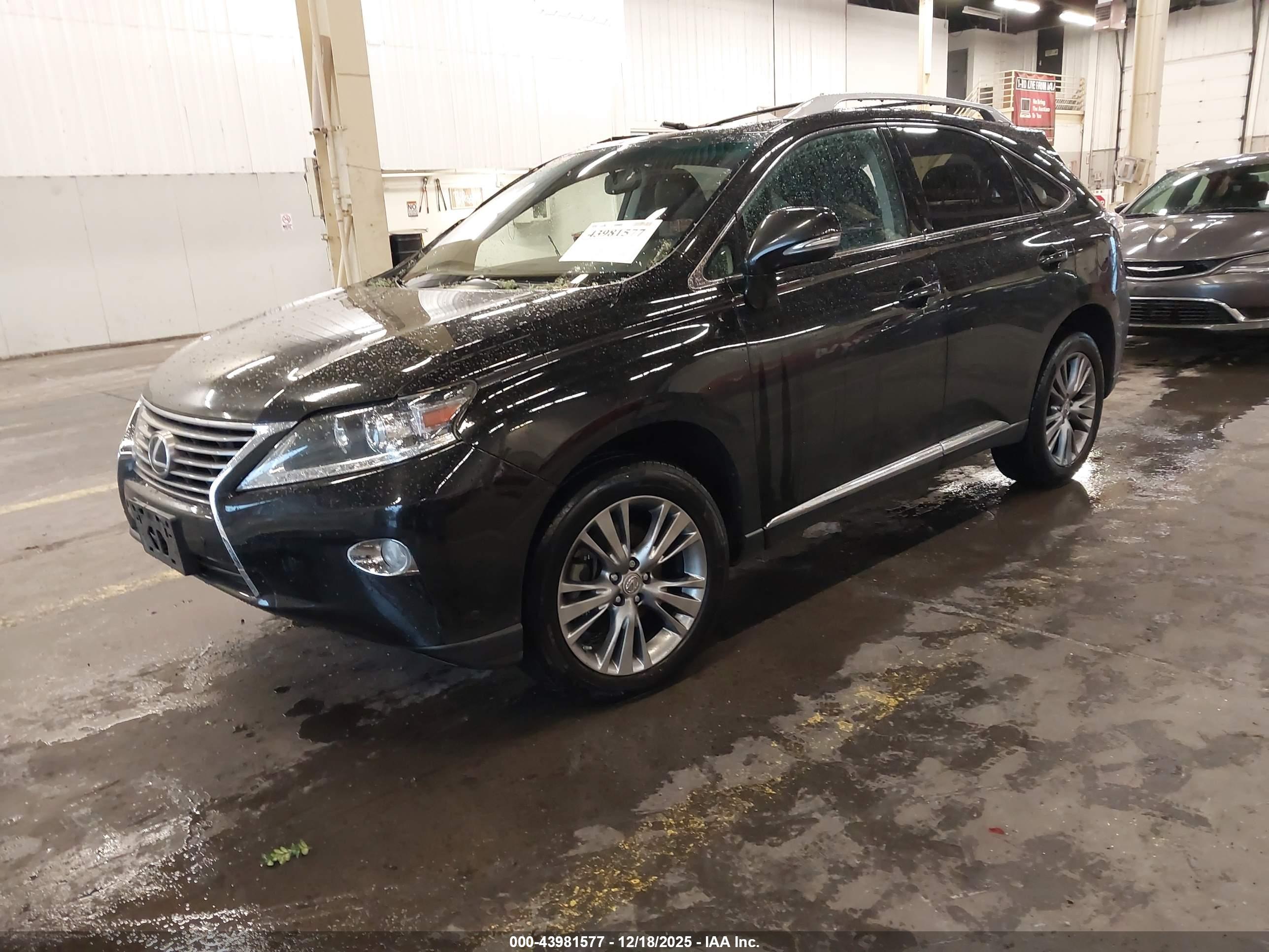 LEXUS RX image 2