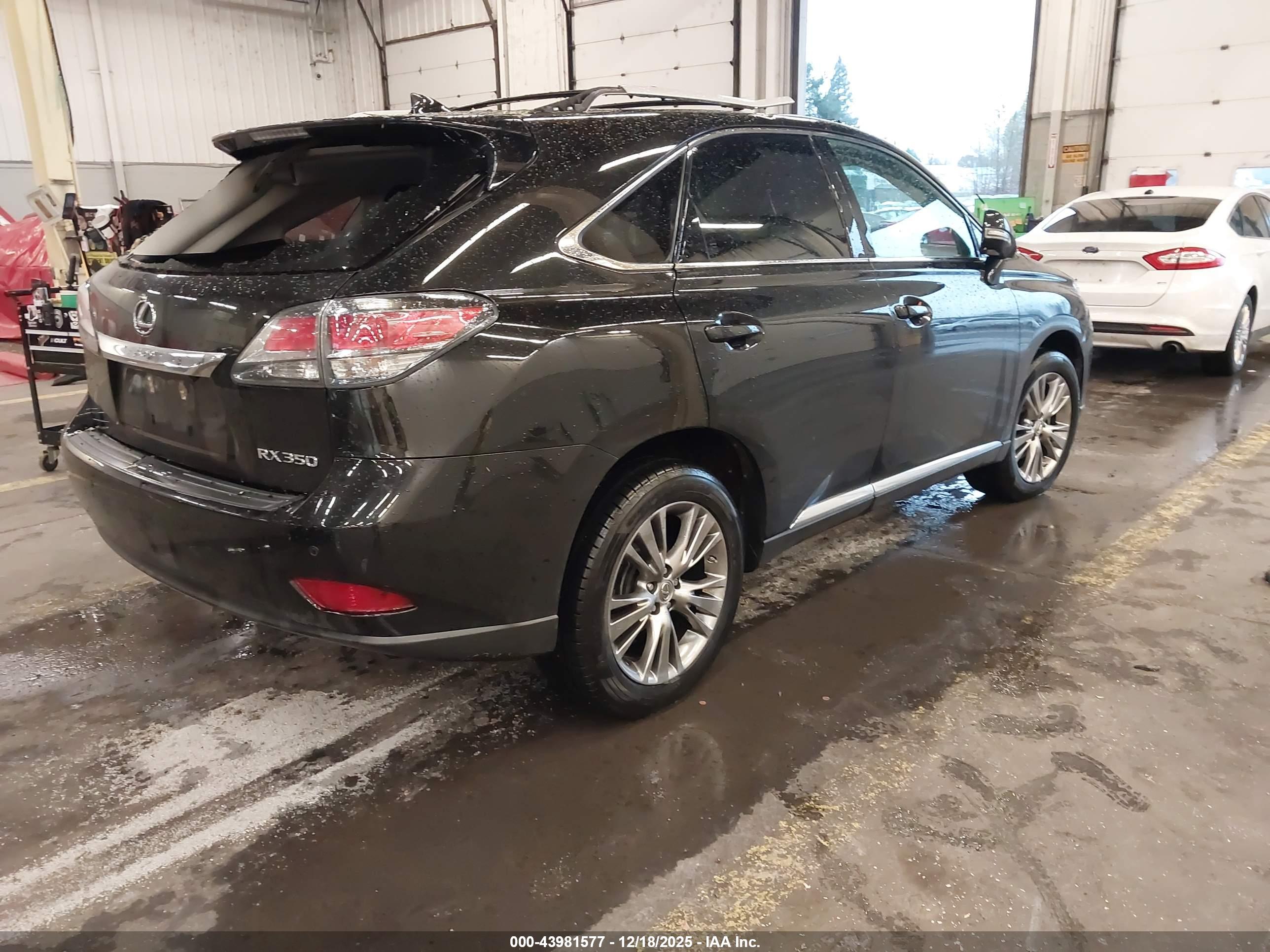 LEXUS RX image 4