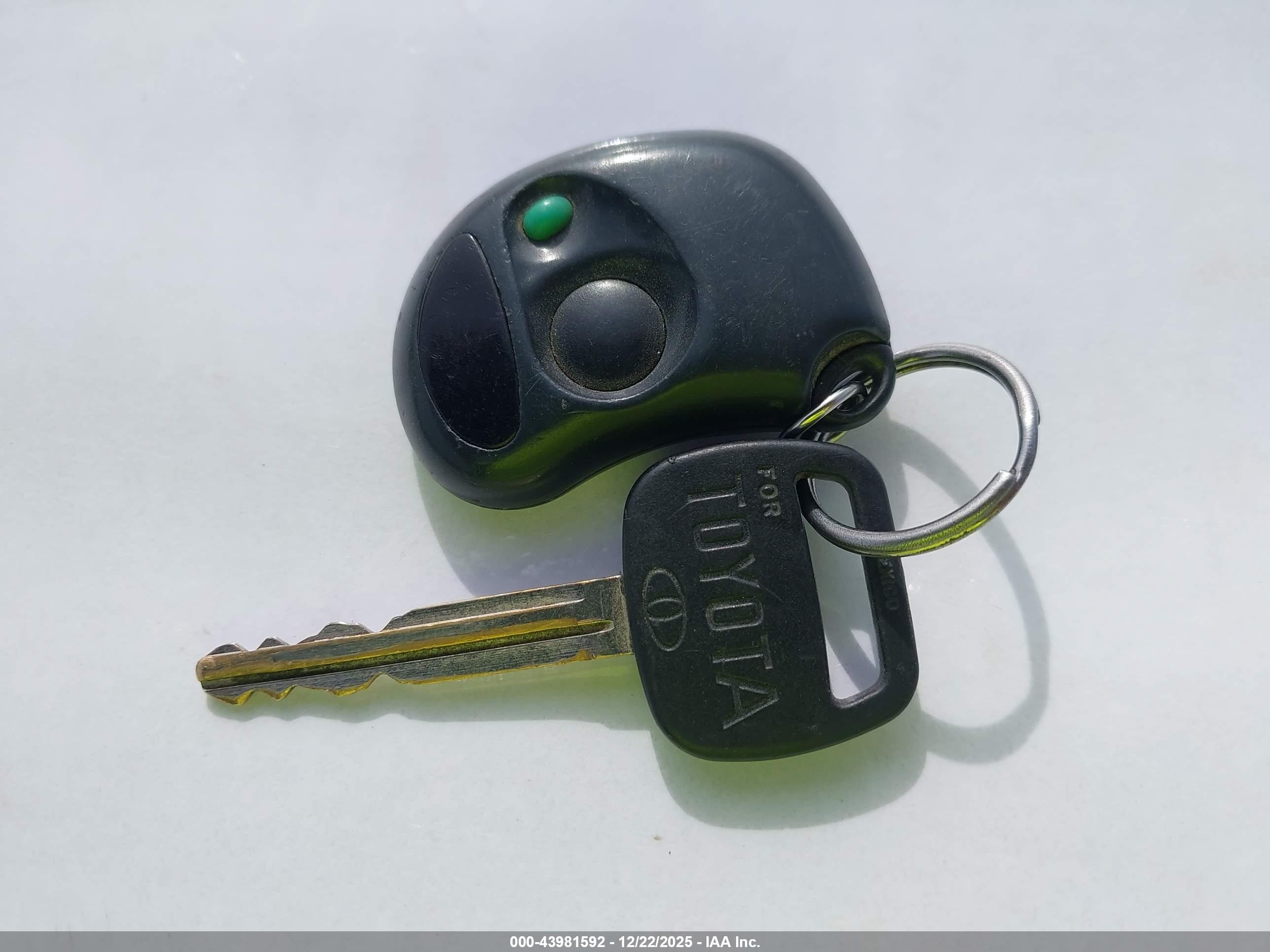 TOYOTA TACOMA image 11